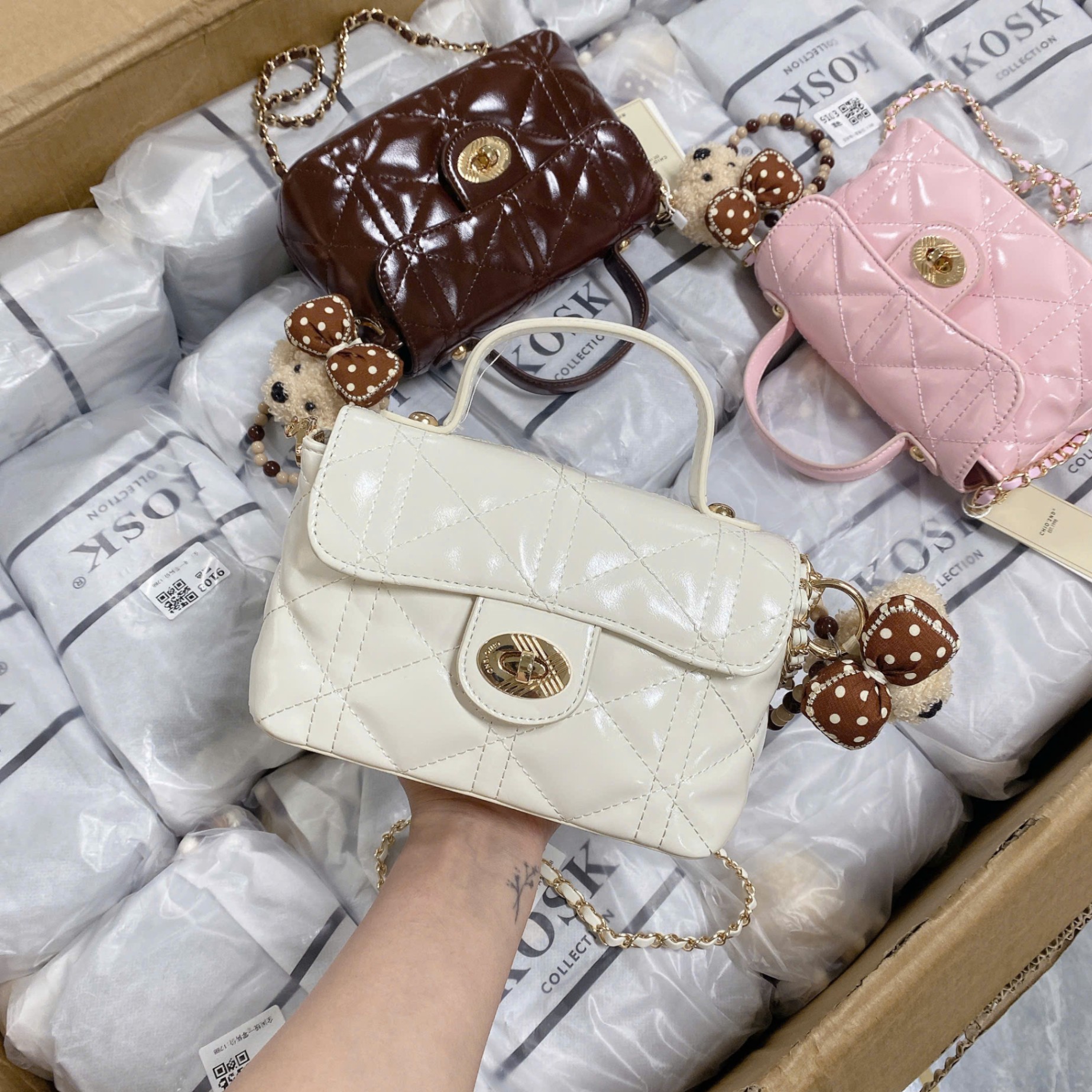 HS355# Túi xách Chio'2nd dáng ngang charm gấu nơ