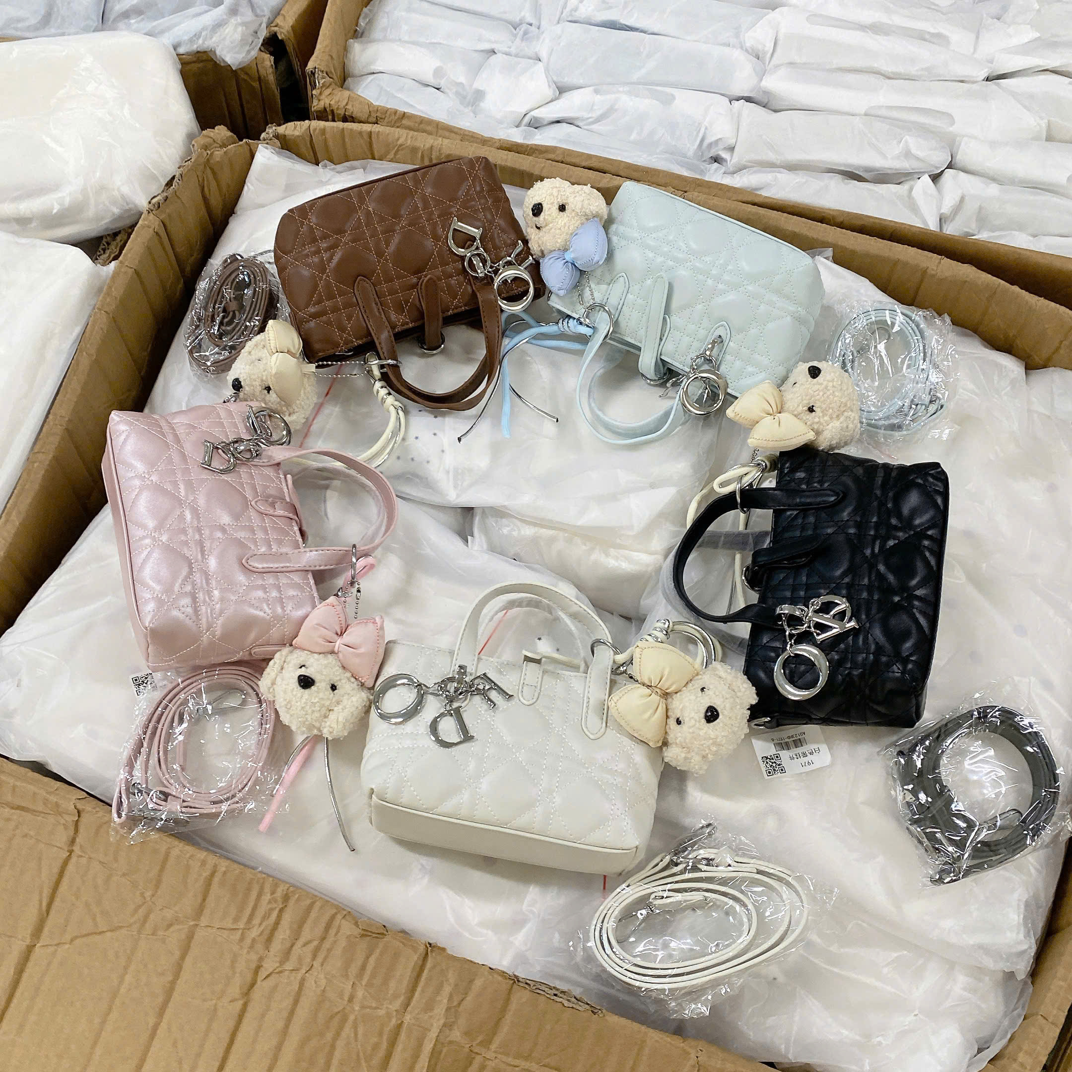 2270# Túi Tote CD charm gấu nơ