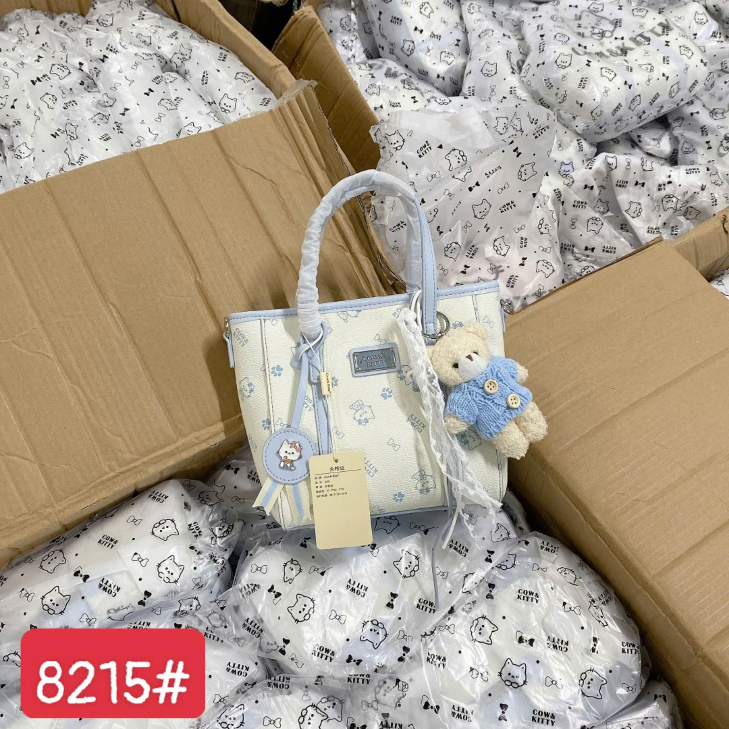 8215# Túi Cow&Kitty Tote charm gấu