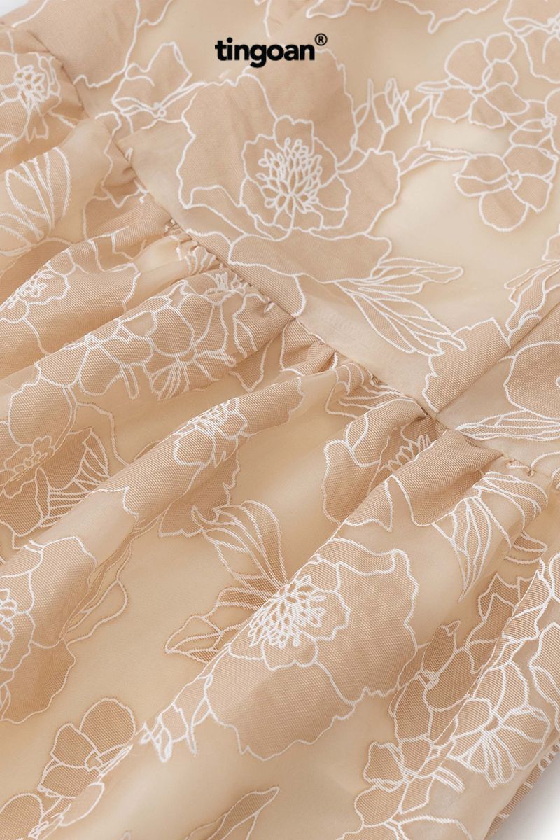 PRETTY IN ROSÉ DRESS/NUDE