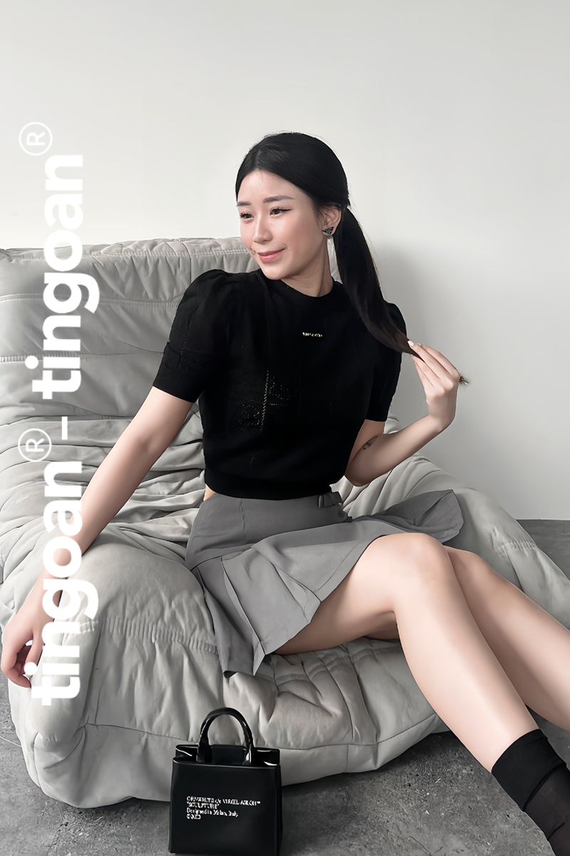 FLOWERS TOP/BL