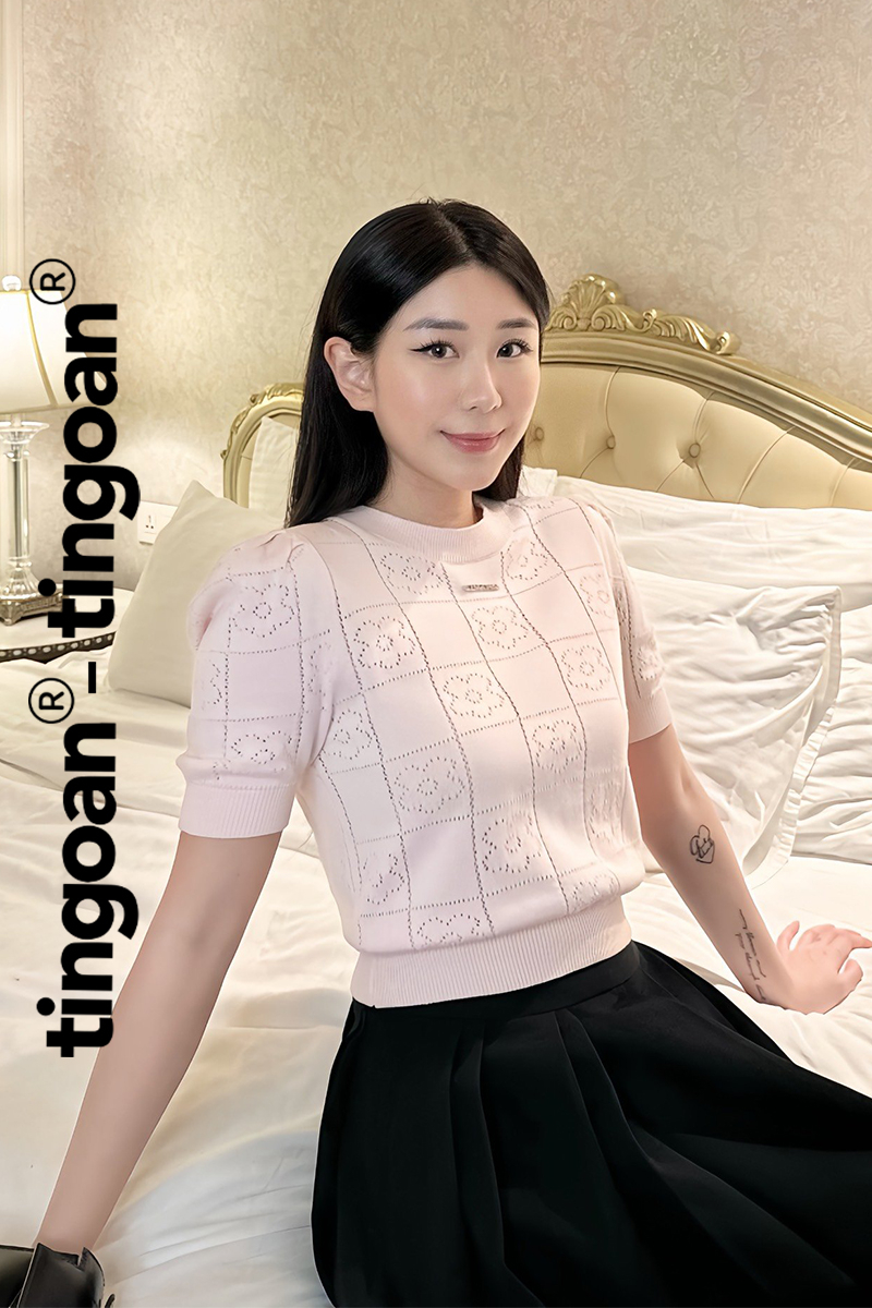 FLOWERS TOP/PK