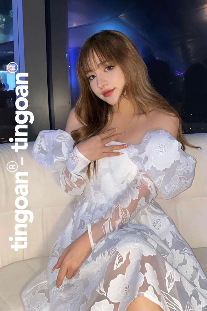 PRETTY IN ROSÉ DRESS/WH