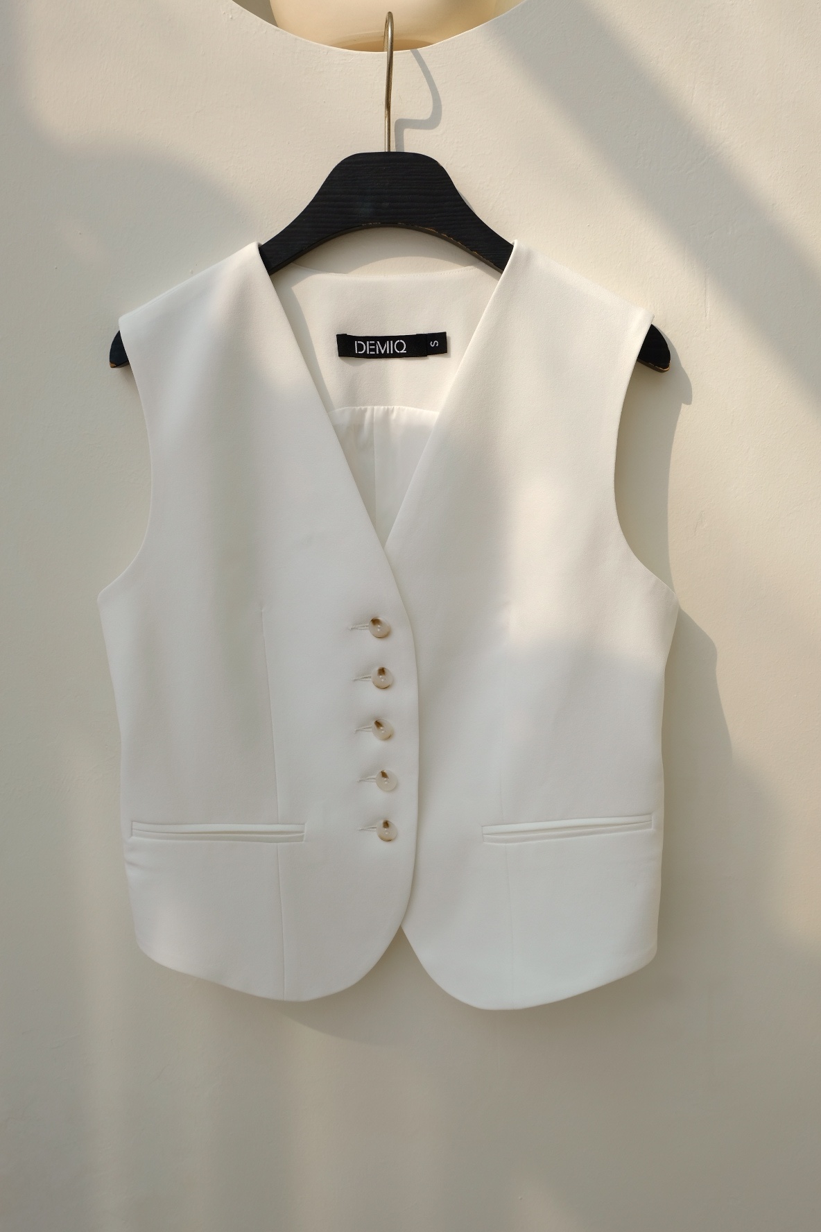 Darla Vest