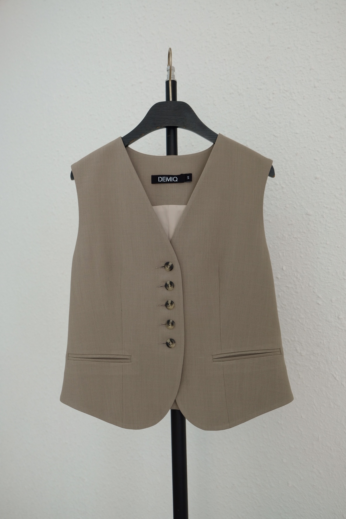 Darla Vest