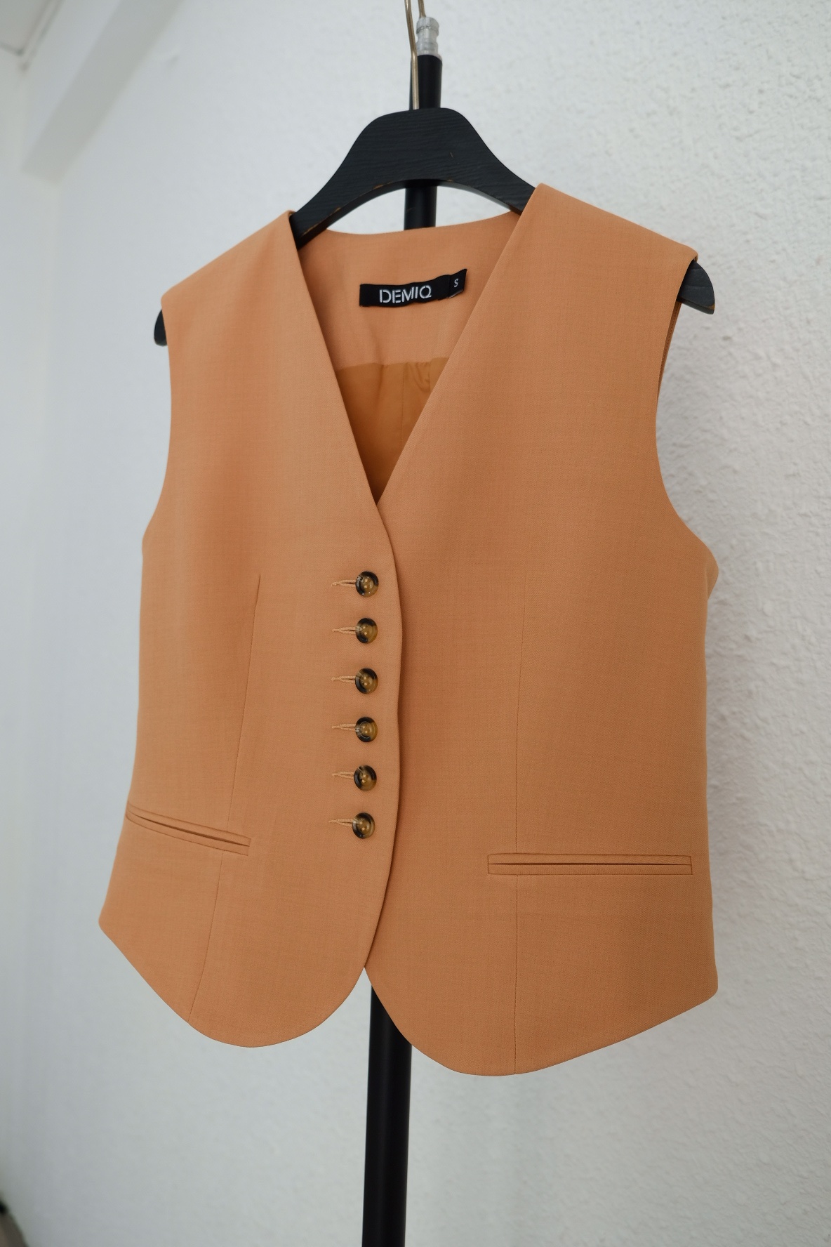Darla Vest