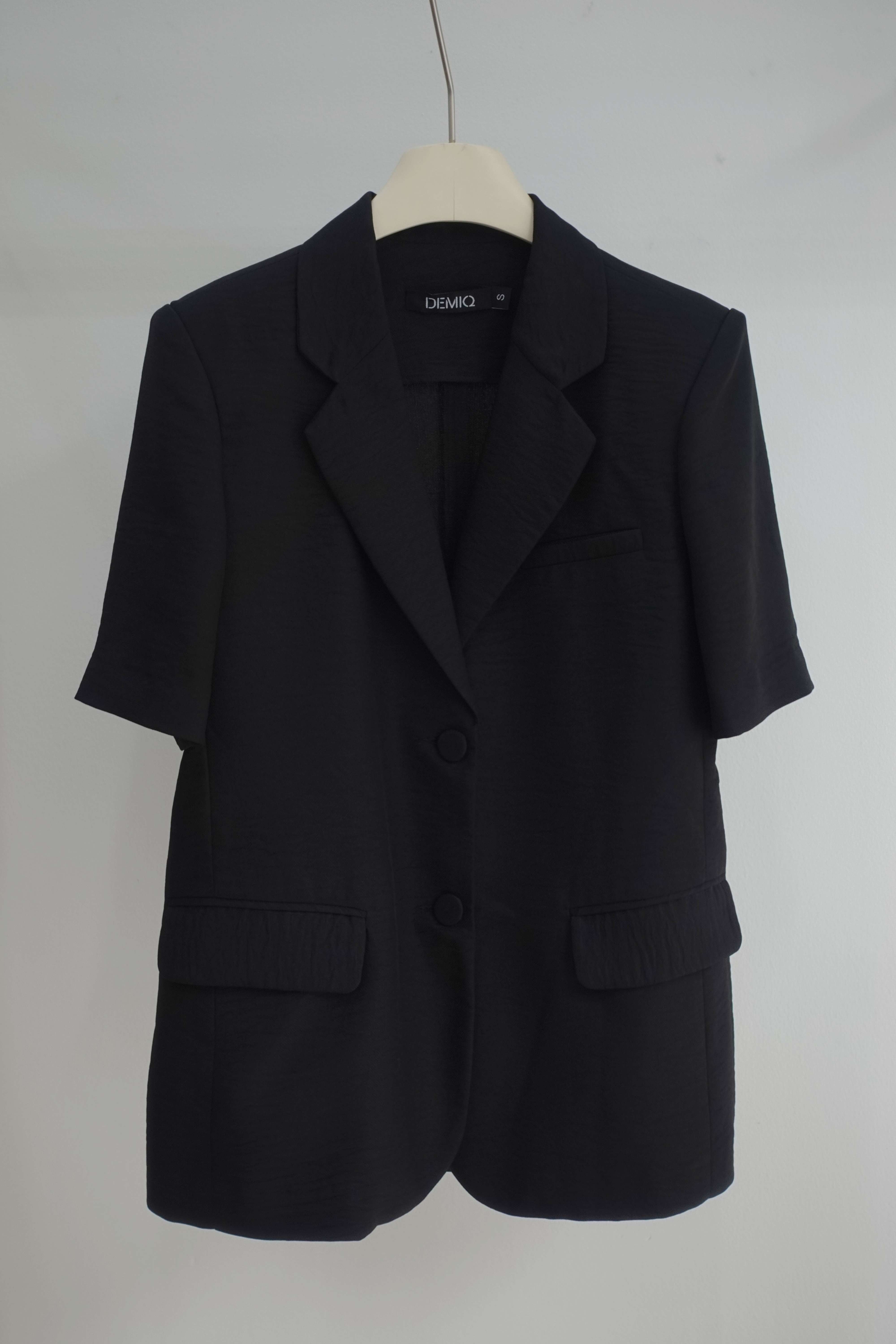 Elwood Blazer