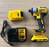 DEWALT Máy vặn vít động lực pin DCF787D2-B1