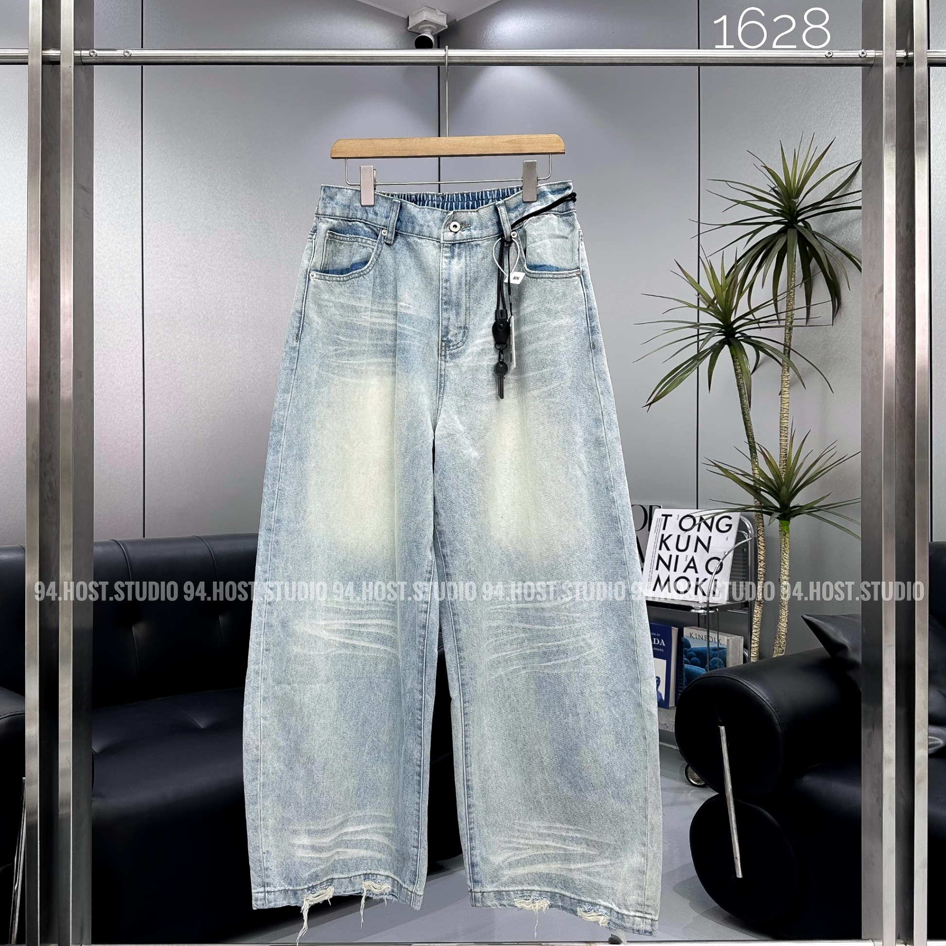 1628 - Quần jeans