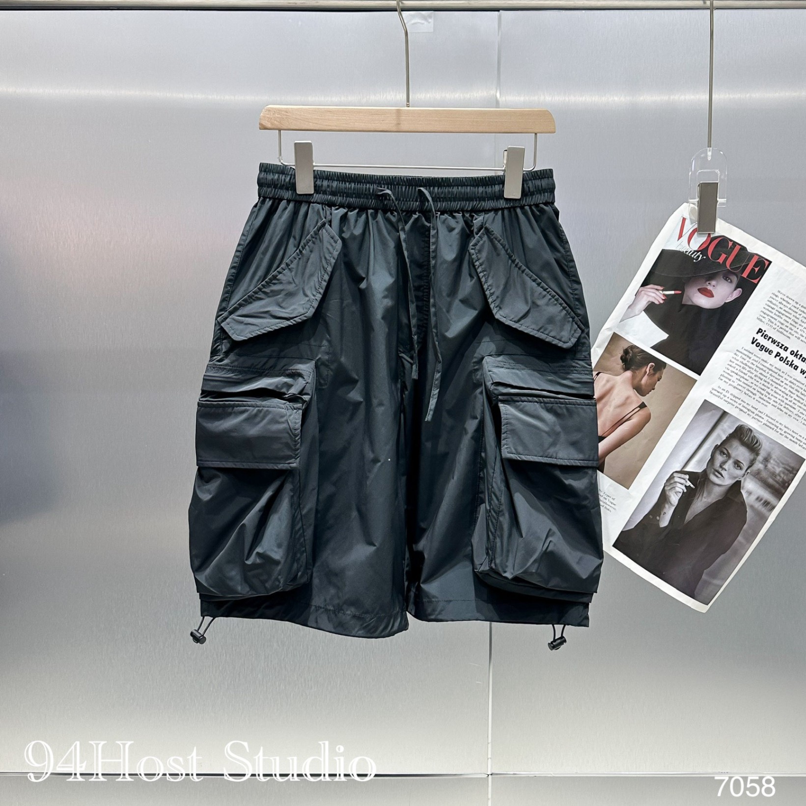 7058/25 Quần short