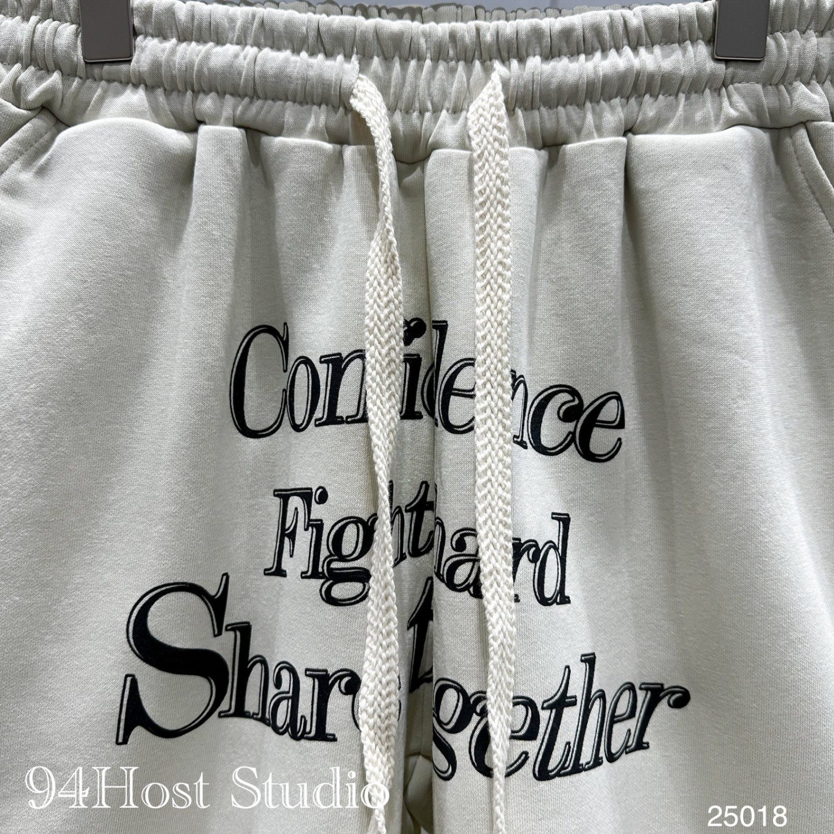 25018/25 Quần short