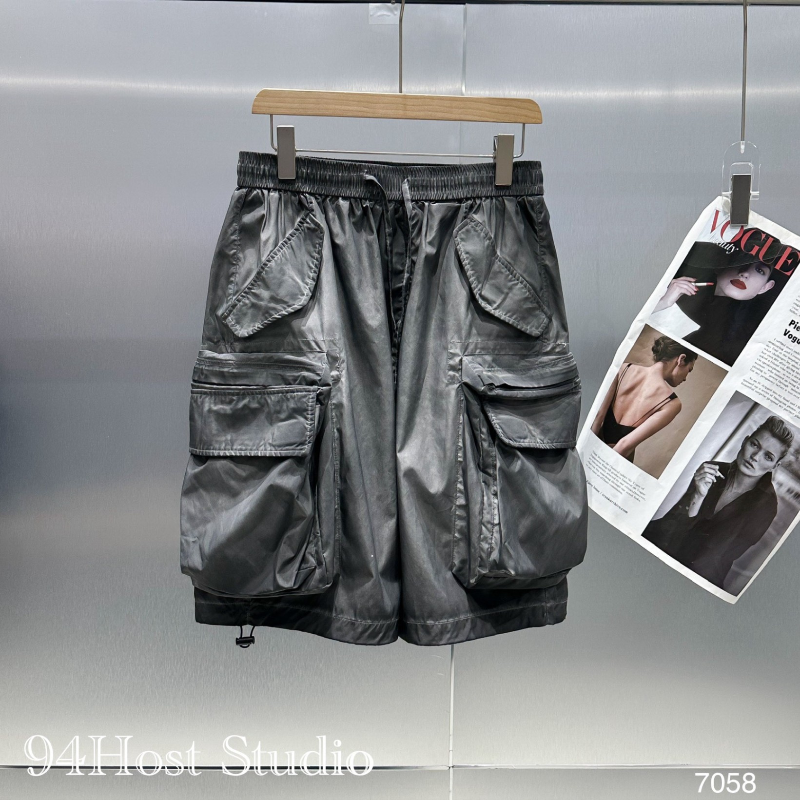 7058/25 Quần short