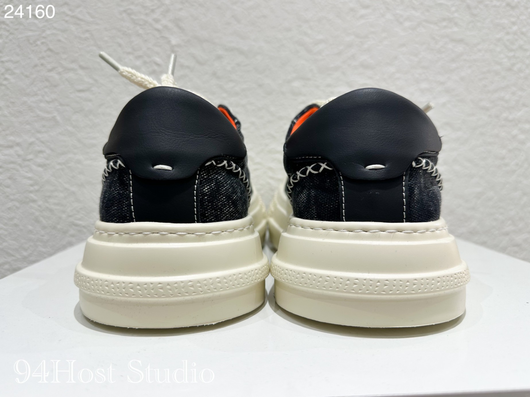 24160/25 Giày