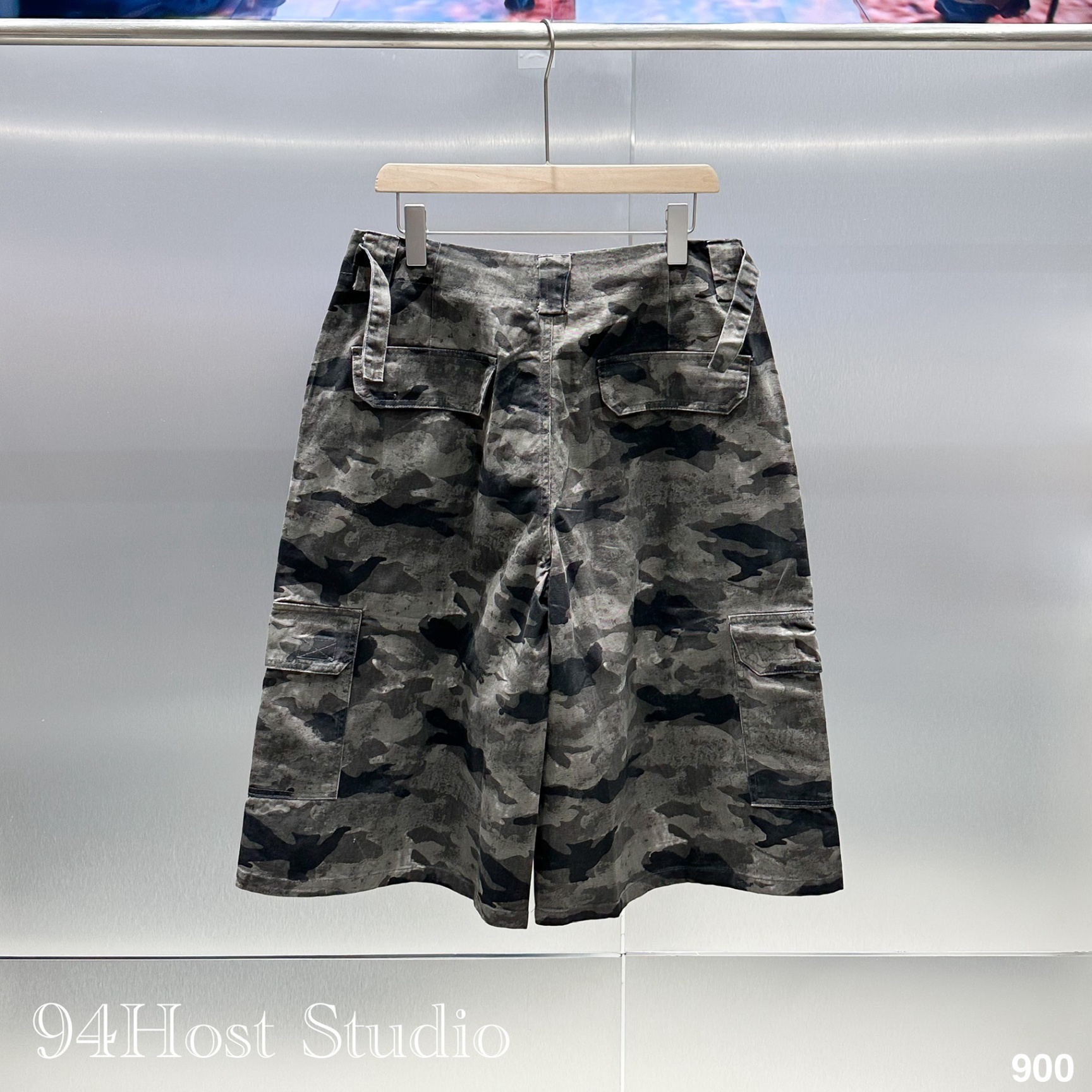 C900/25 Quần short