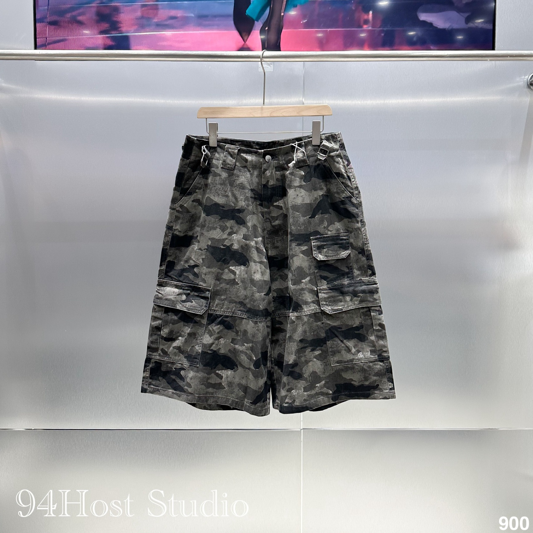 C900/25 Quần short