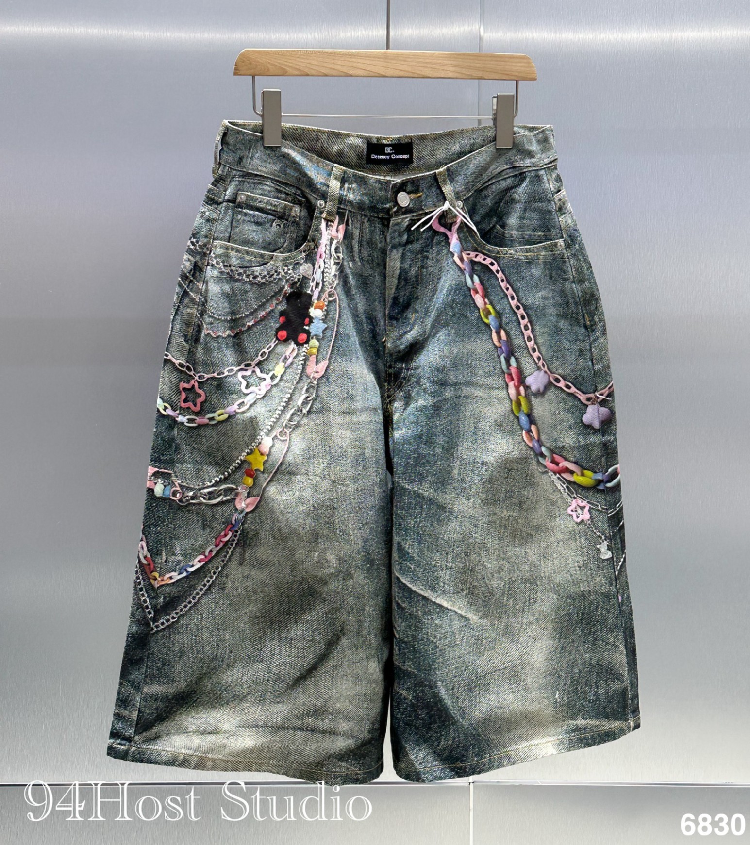6830/25 Quần short