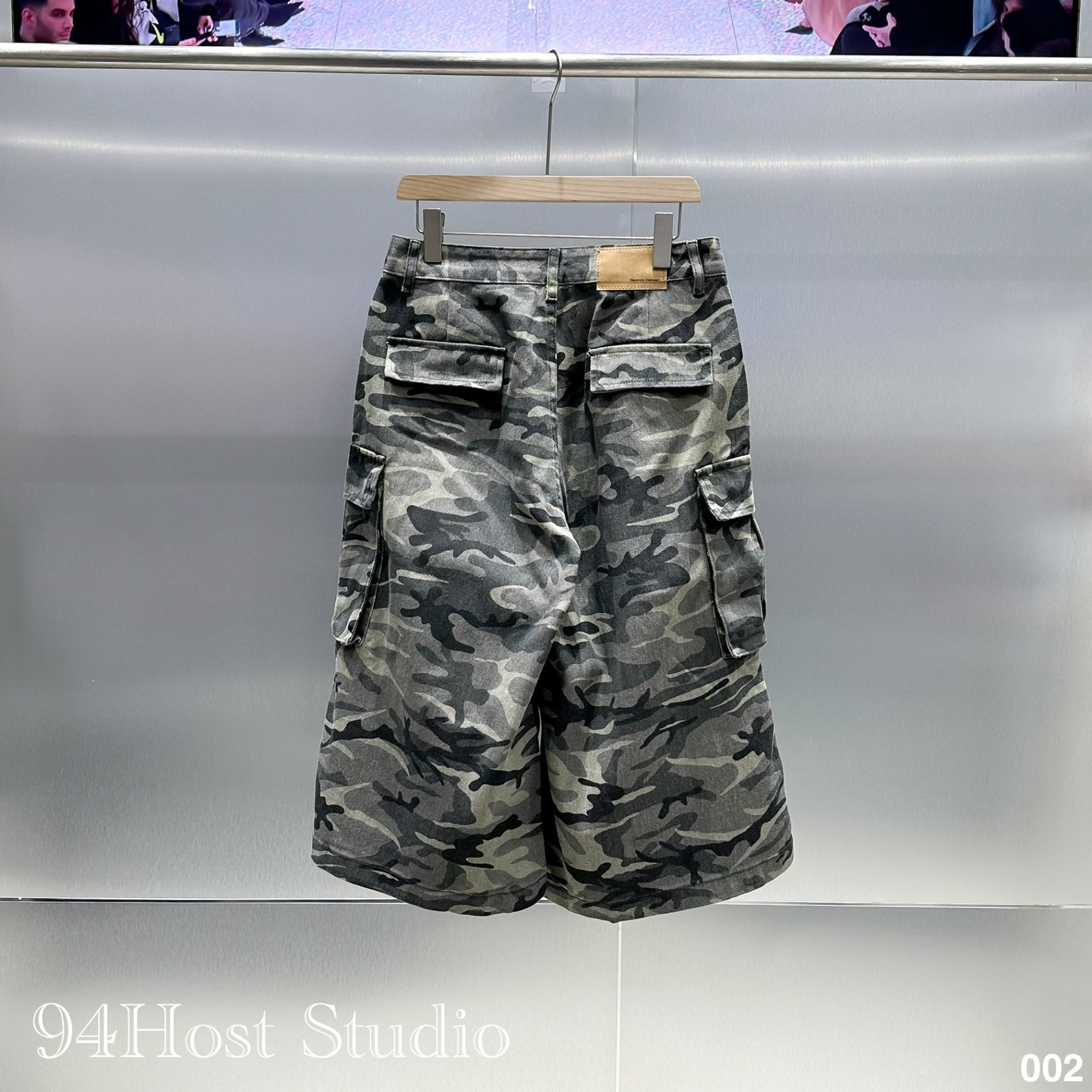 Z002/25 Quần short