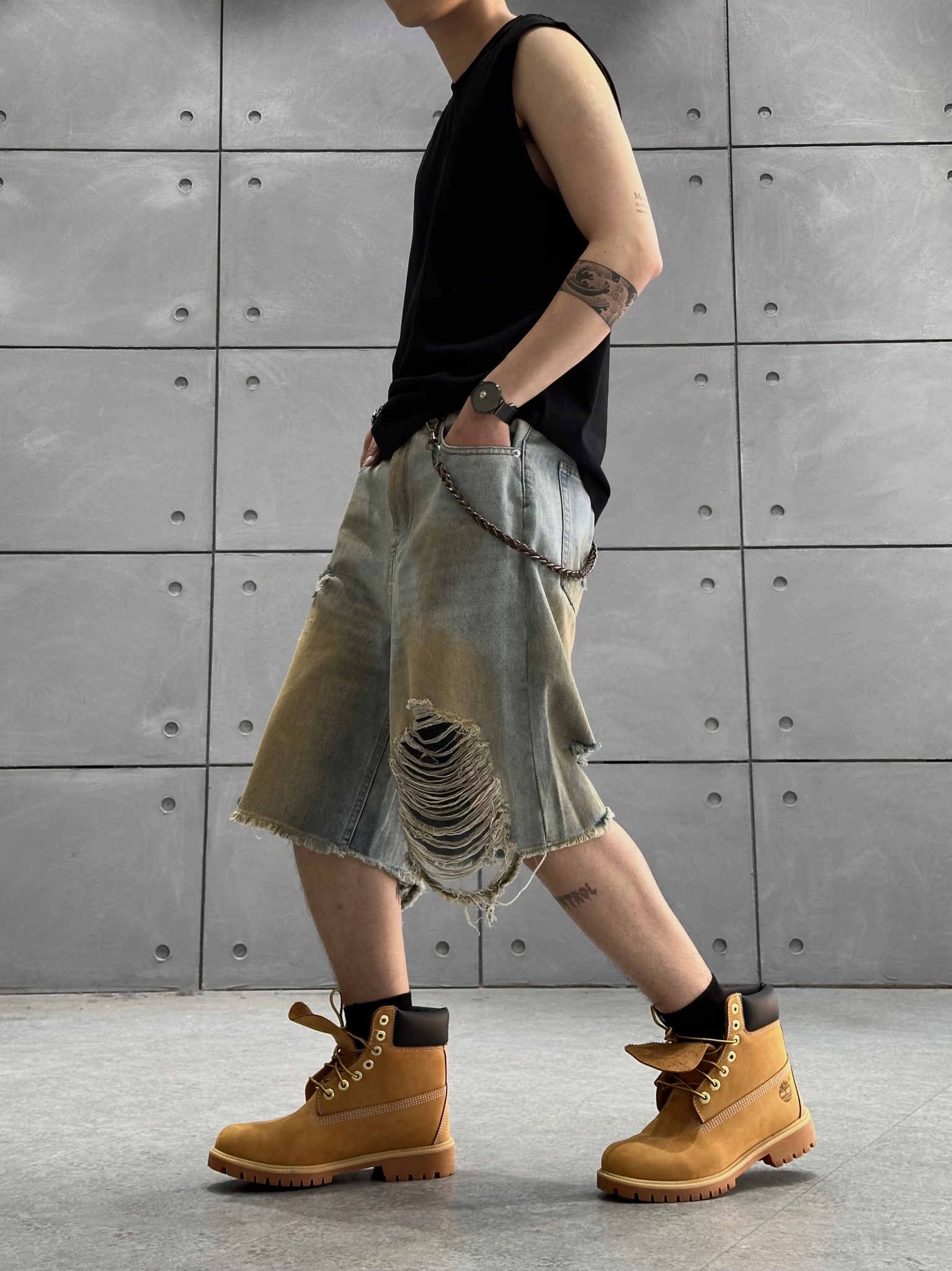 38602/25 Quần jeans