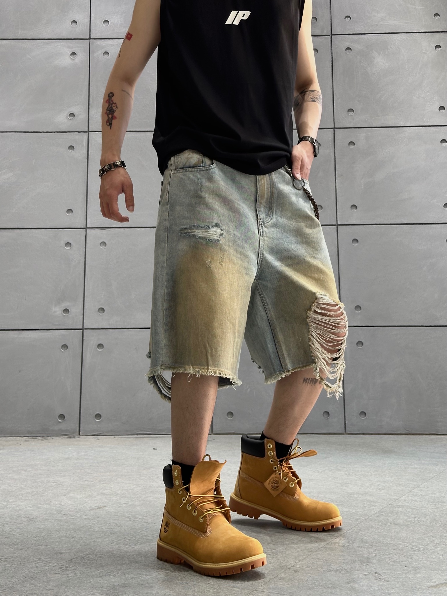 38602/25 Quần jeans