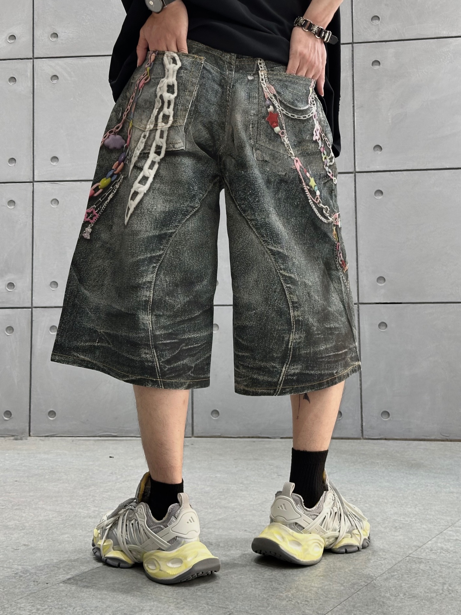 6830/25 Quần short