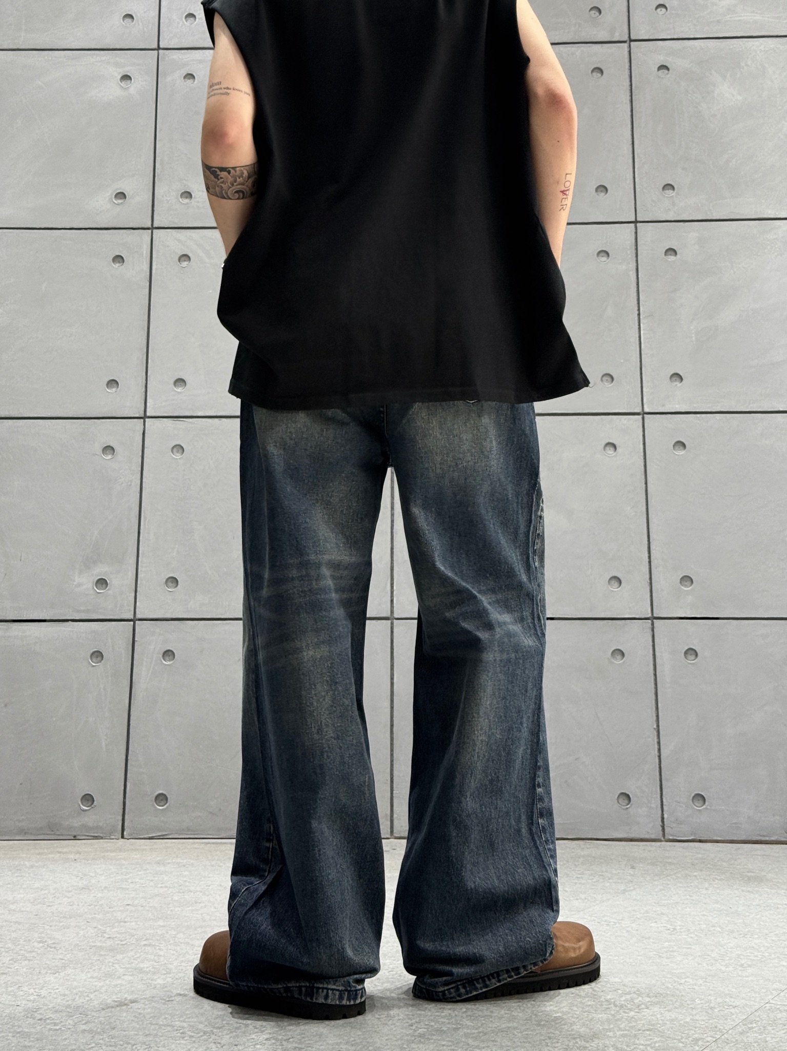 61233/24 Quần jeans