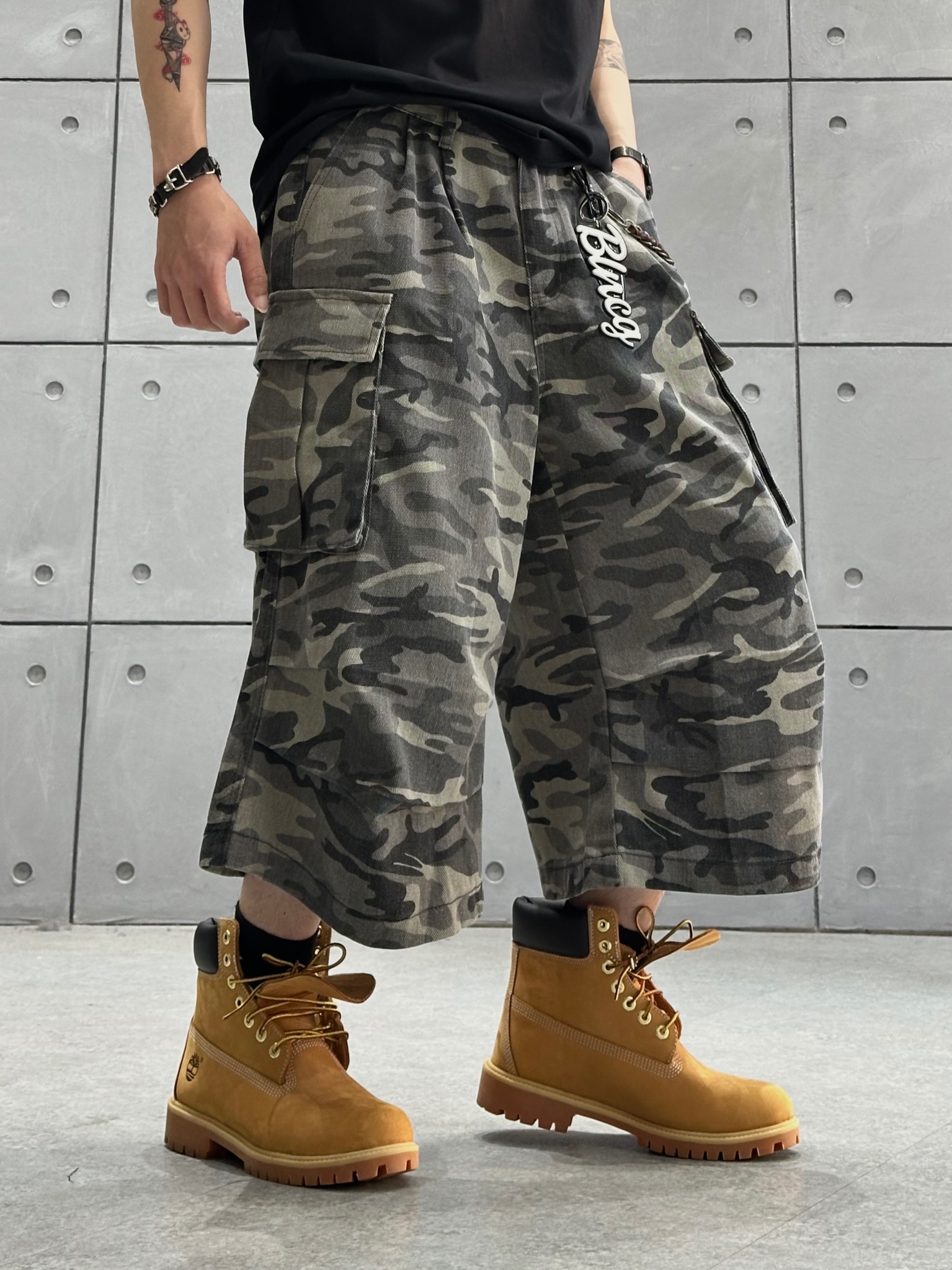 Z002/25 Quần short