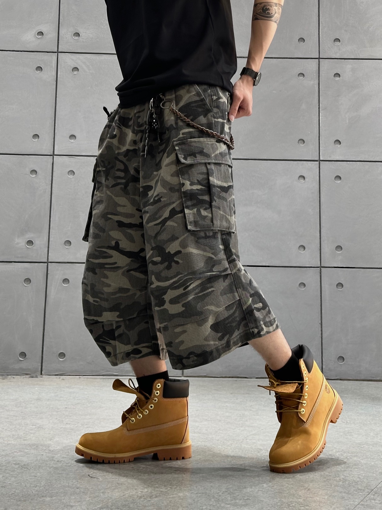 Z002/25 Quần short