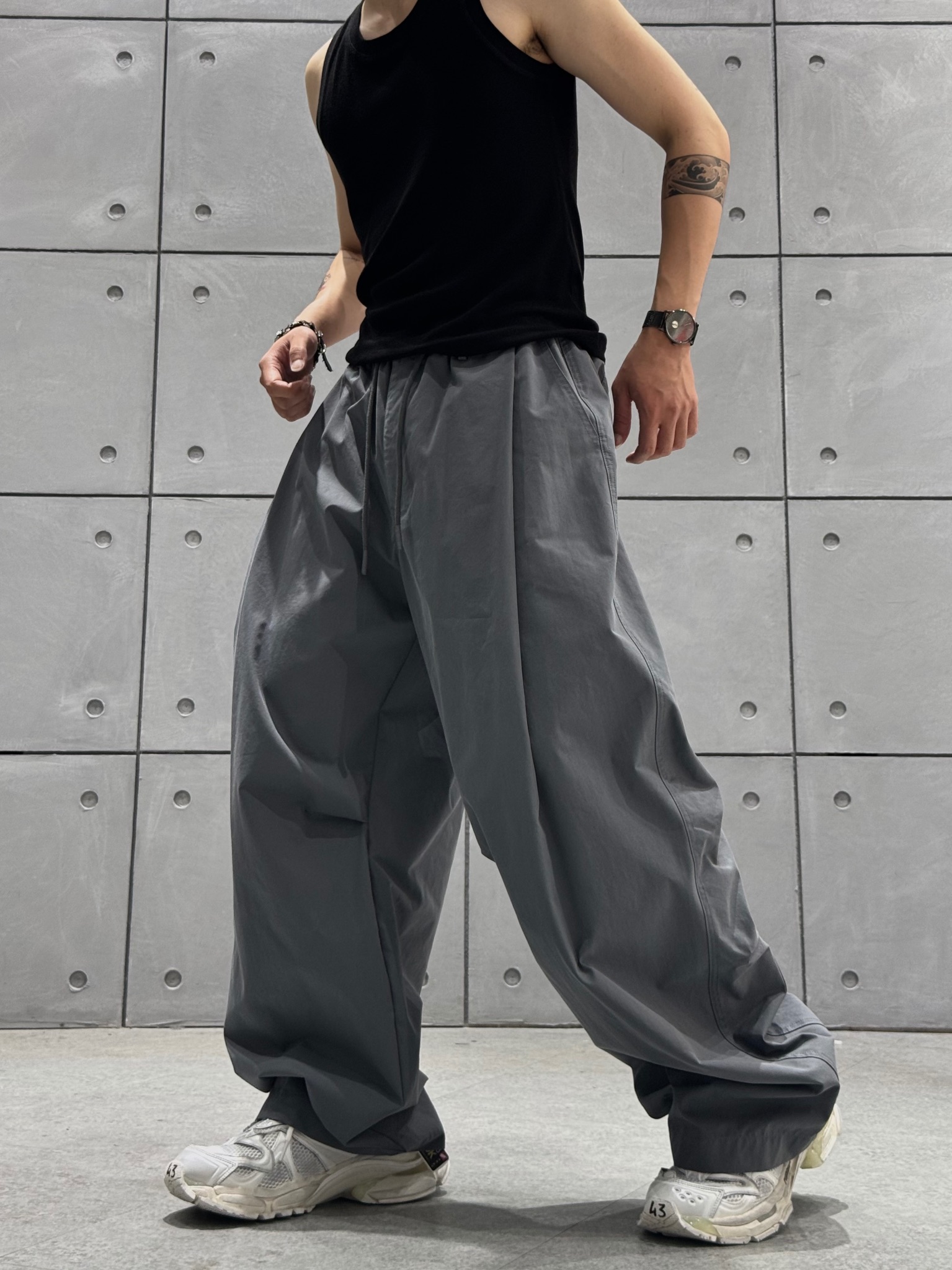 25s12/25 QUần