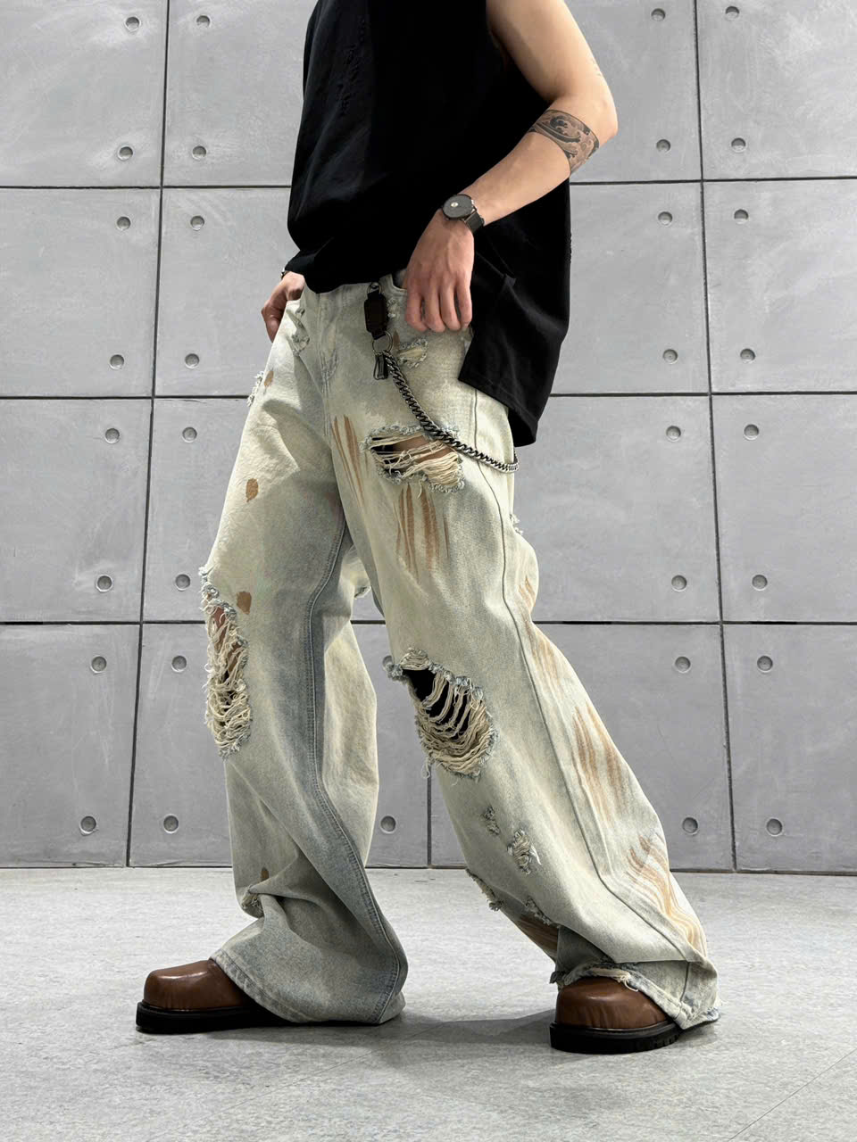 58333/25 Quần jeans