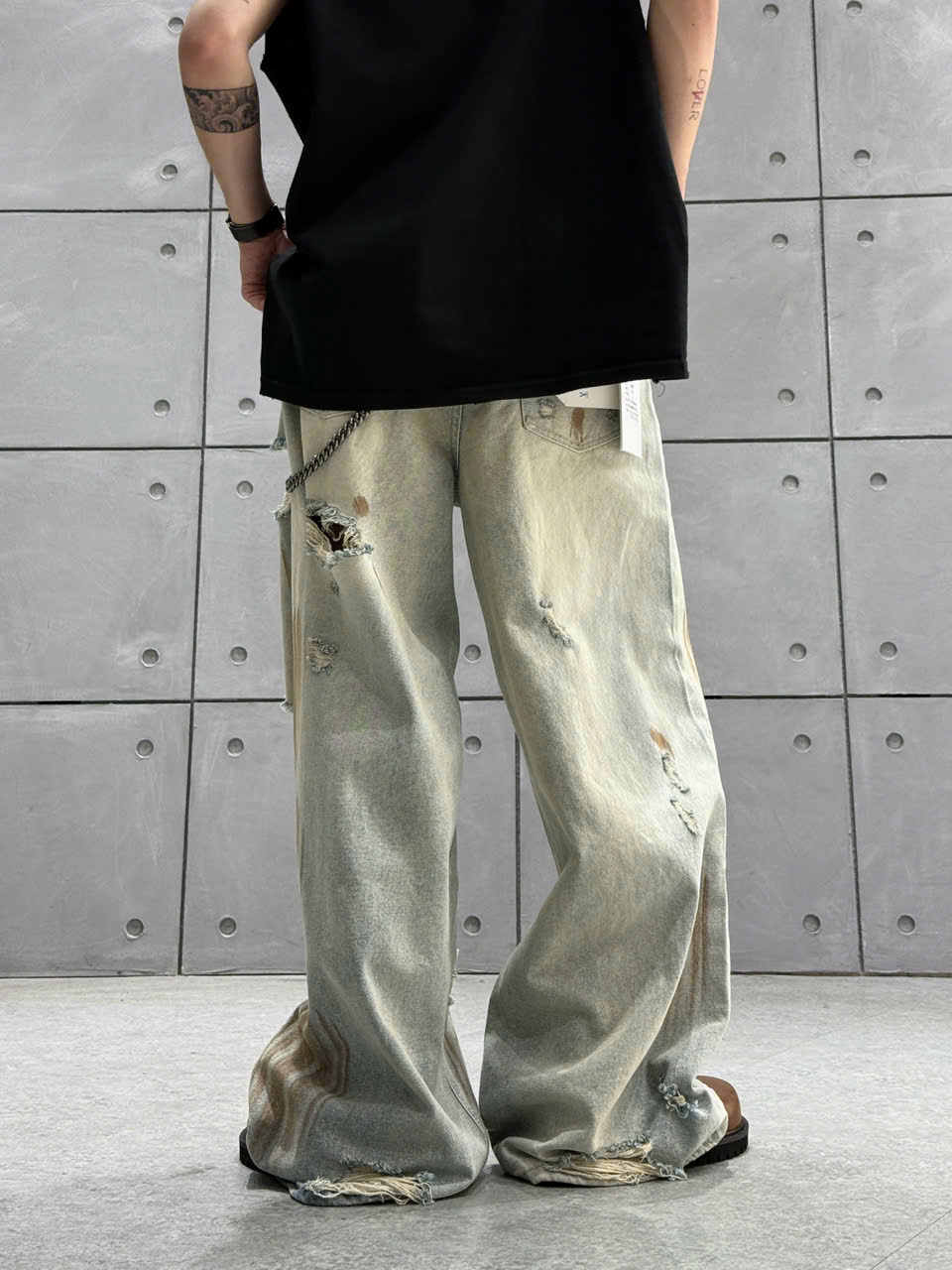 58333/25 Quần jeans