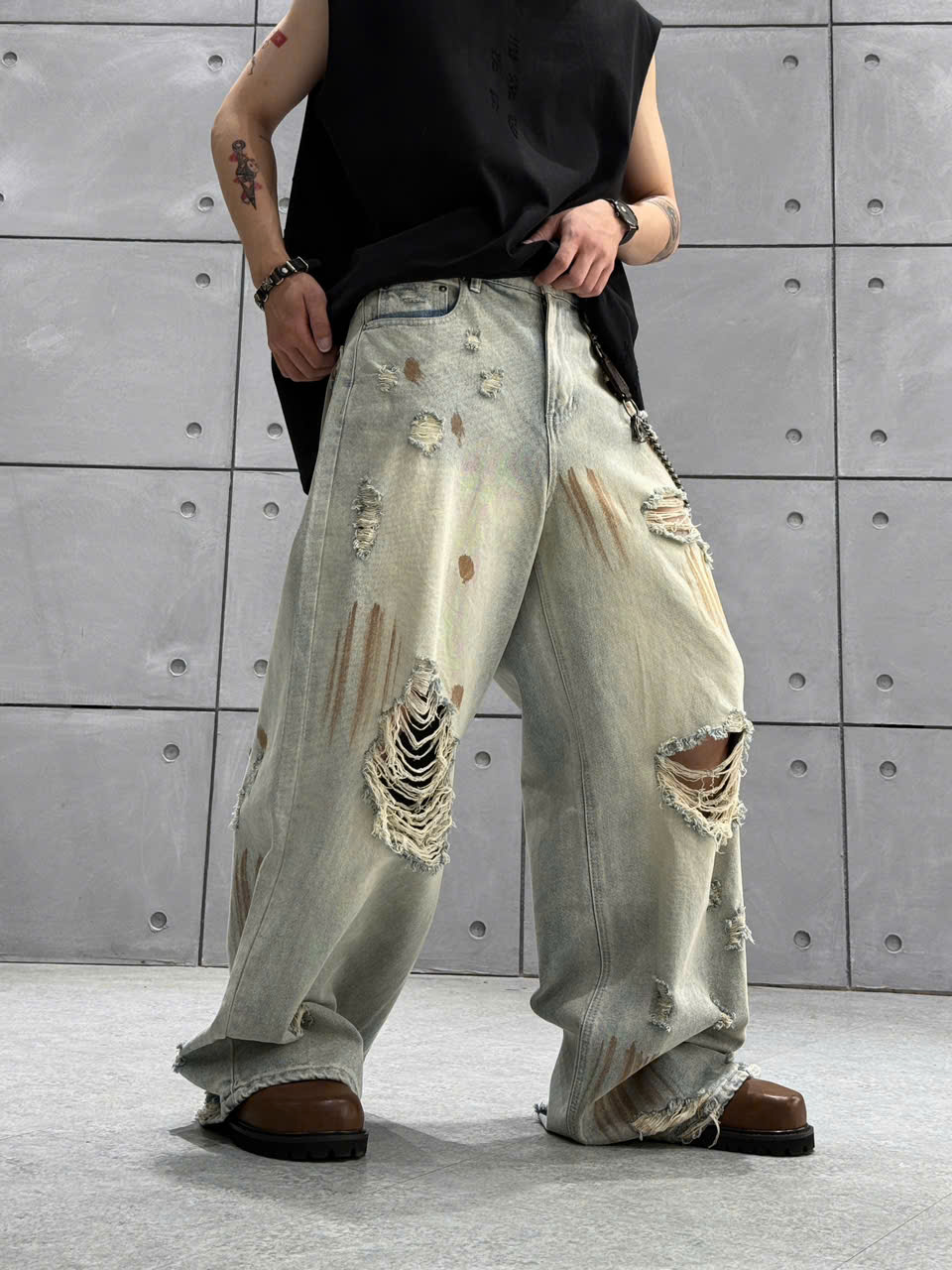 58333/25 Quần jeans