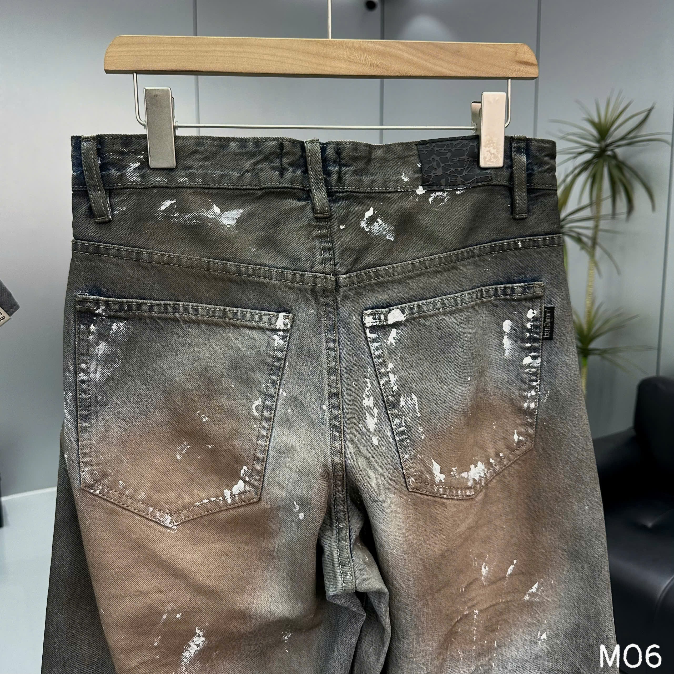 M06 - Quần jean