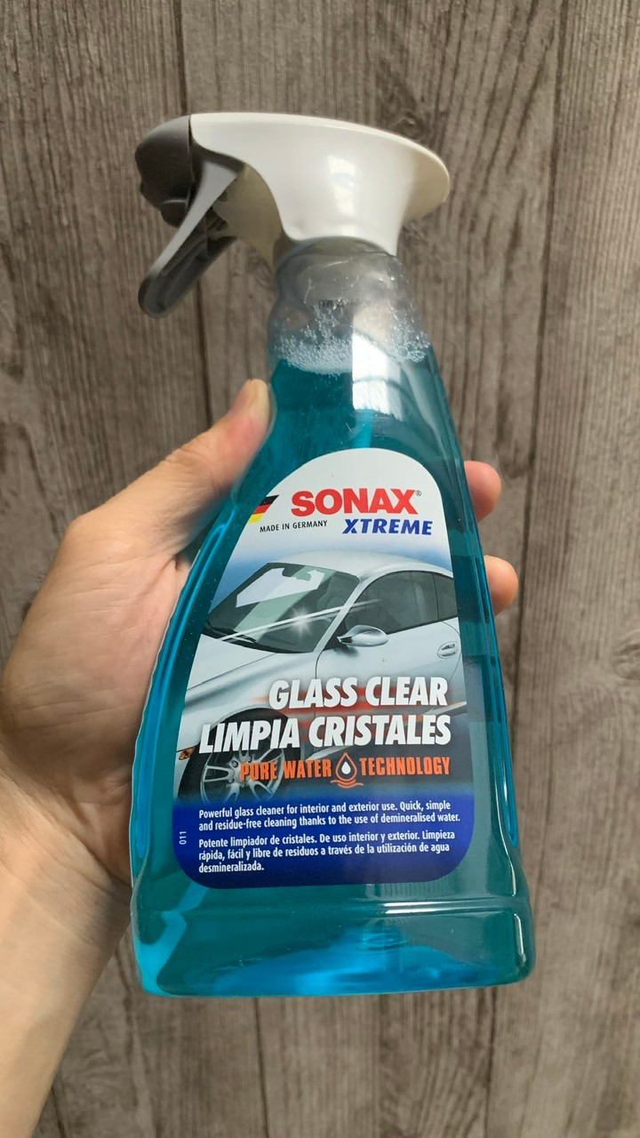 Chai xịt rửa, làm sạch và trong kính cao cấp SONAX Xtreme Glass Clear 238241 500ml