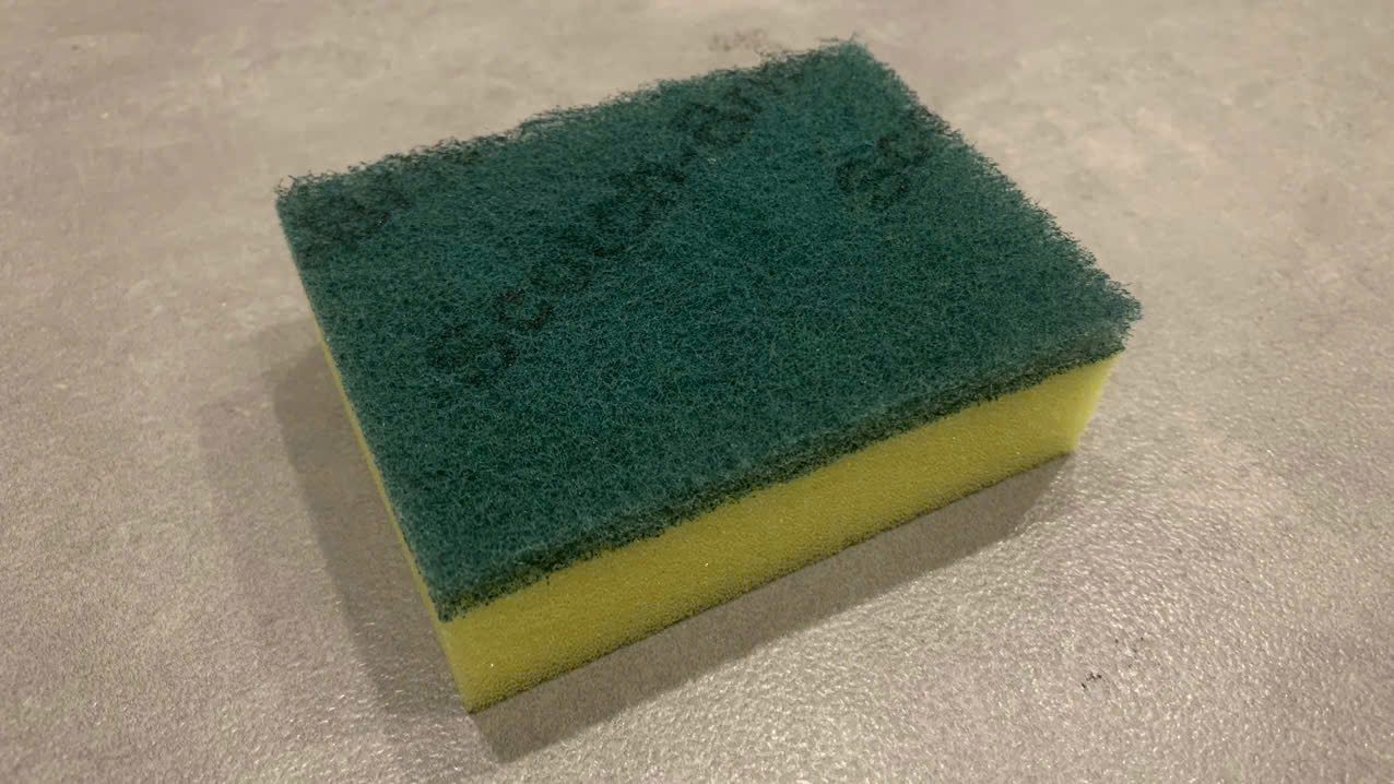 Miếng chùi rửa 3M Scotch Brite Professional Scrubbing Sponge 74CC 2 mặt vàng xanh 3 x 7.6 x 10cm