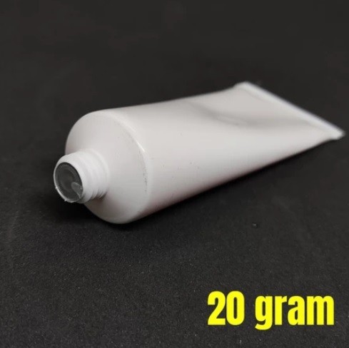 Phụ gia đông cứng matit trét xe máy, ô tô 20g 100g