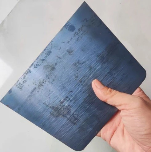 Dao thép trét bả matit mỏng, dẻo, bền bo tròn 2 góc 13cm x 13cm x 18cm