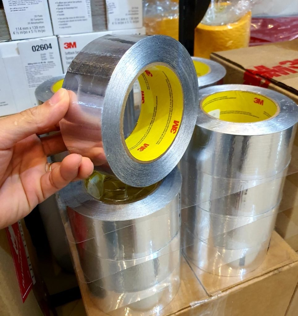 Băng Keo Nhôm 3M™ 425 màu bạc 50.8mm x 55m (2 inch x 60 yard)
