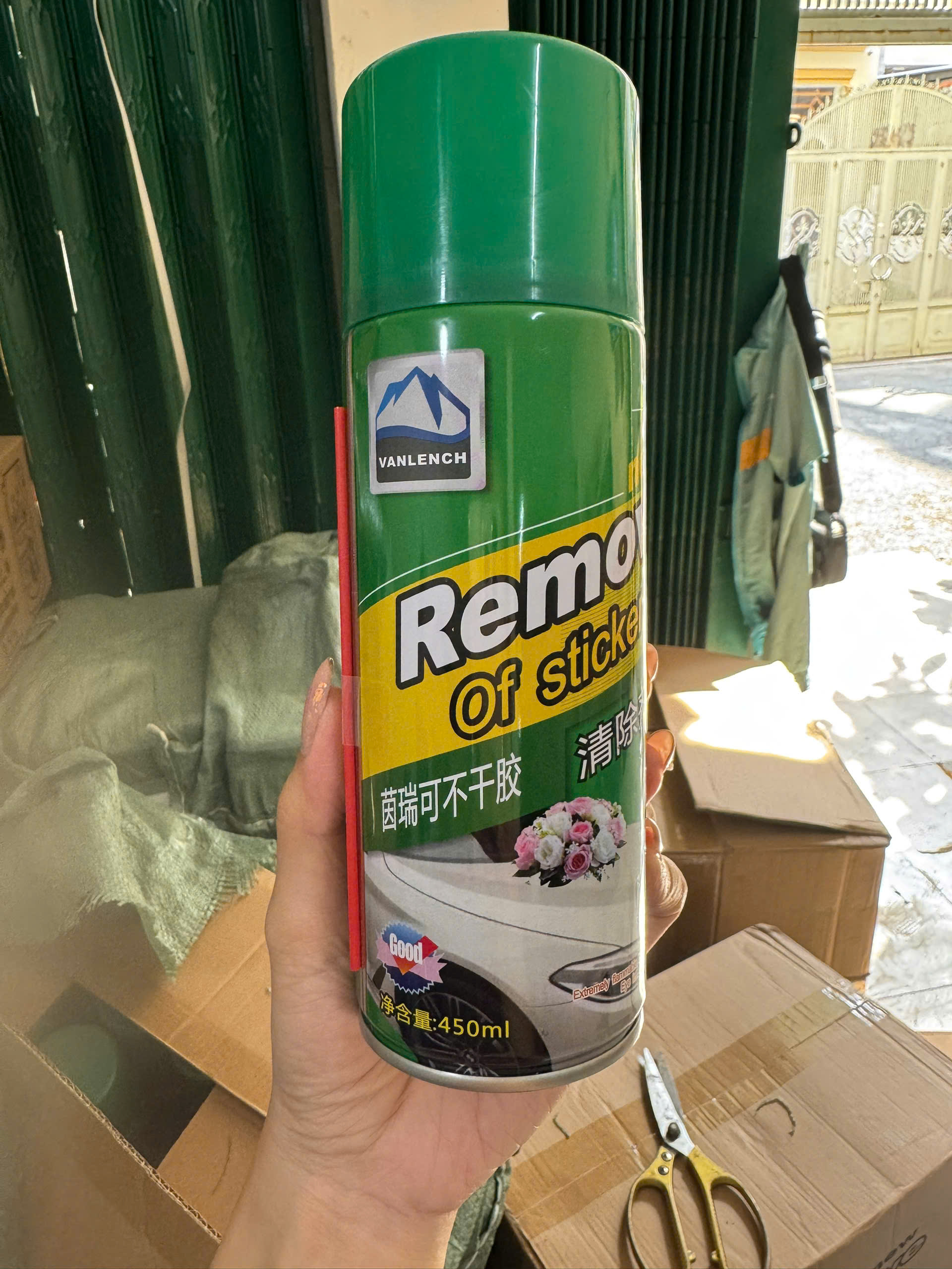 Chai xịt tẩy keo nhãn, băng dính Remove of Stickers 450ml
