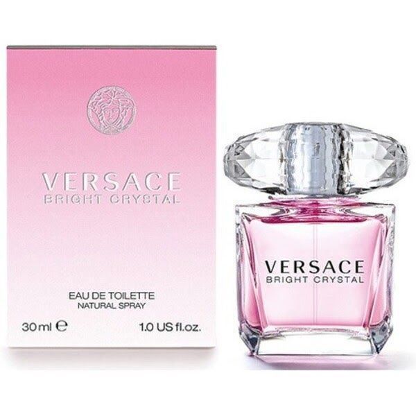 Versace Bright Crystal được ví von như một viên kim cương hồng pha lê tuyệt đẹp