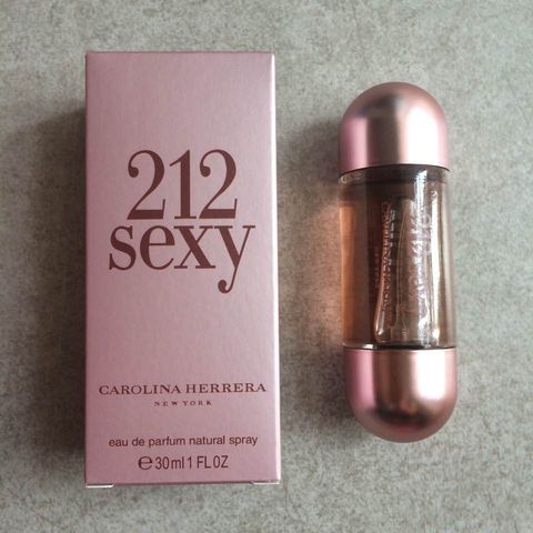 Nước hoa Nữ - Carolina Herrera 212 Sexy For Women EDP