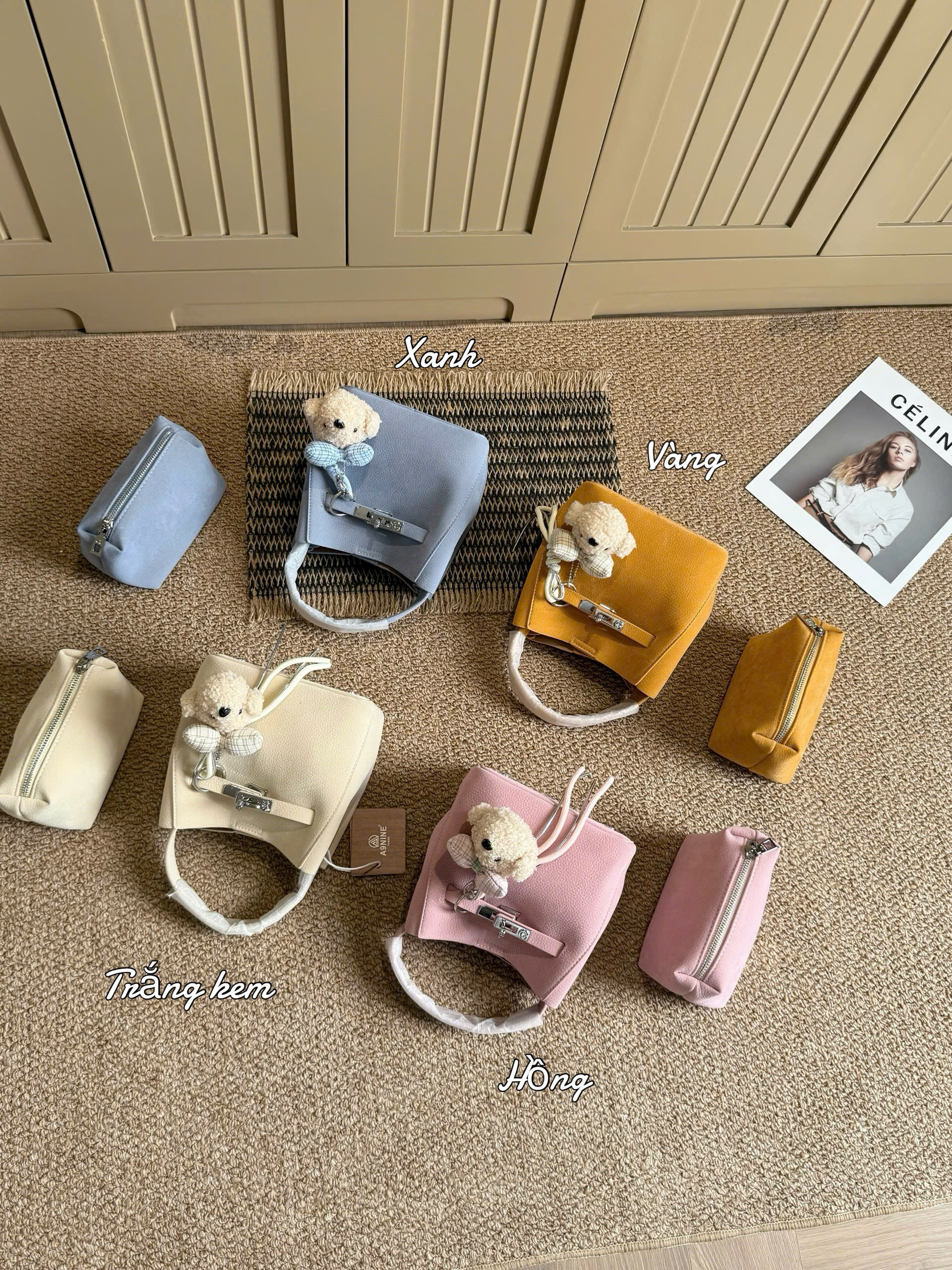 30191# Túi xách dáng đứng charm cún nơ