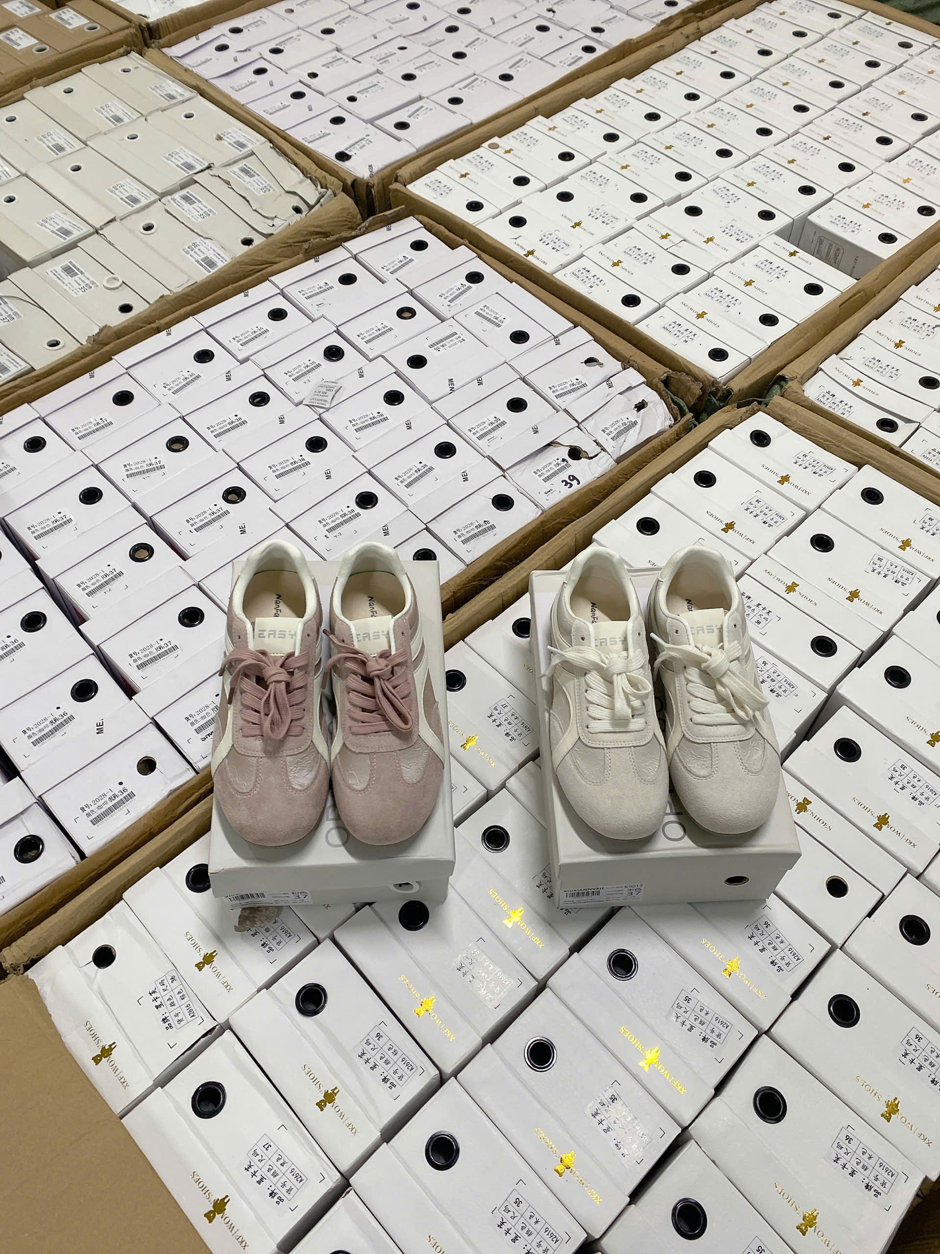 K9019# Giày thể thao da lộn fullbox