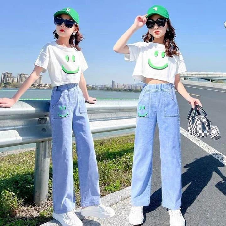 Set áo mặt cười quần bò suông