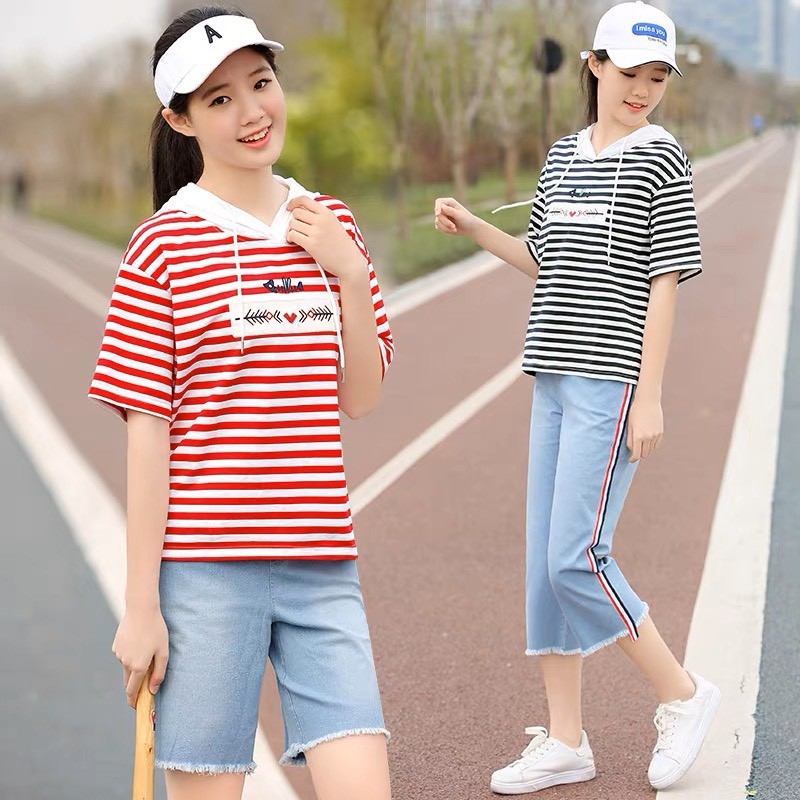 Quần jeans lửng viền đỏ