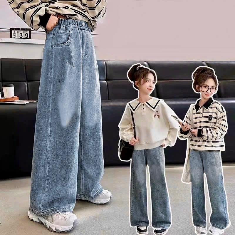 Quần jeans suông đính cúc