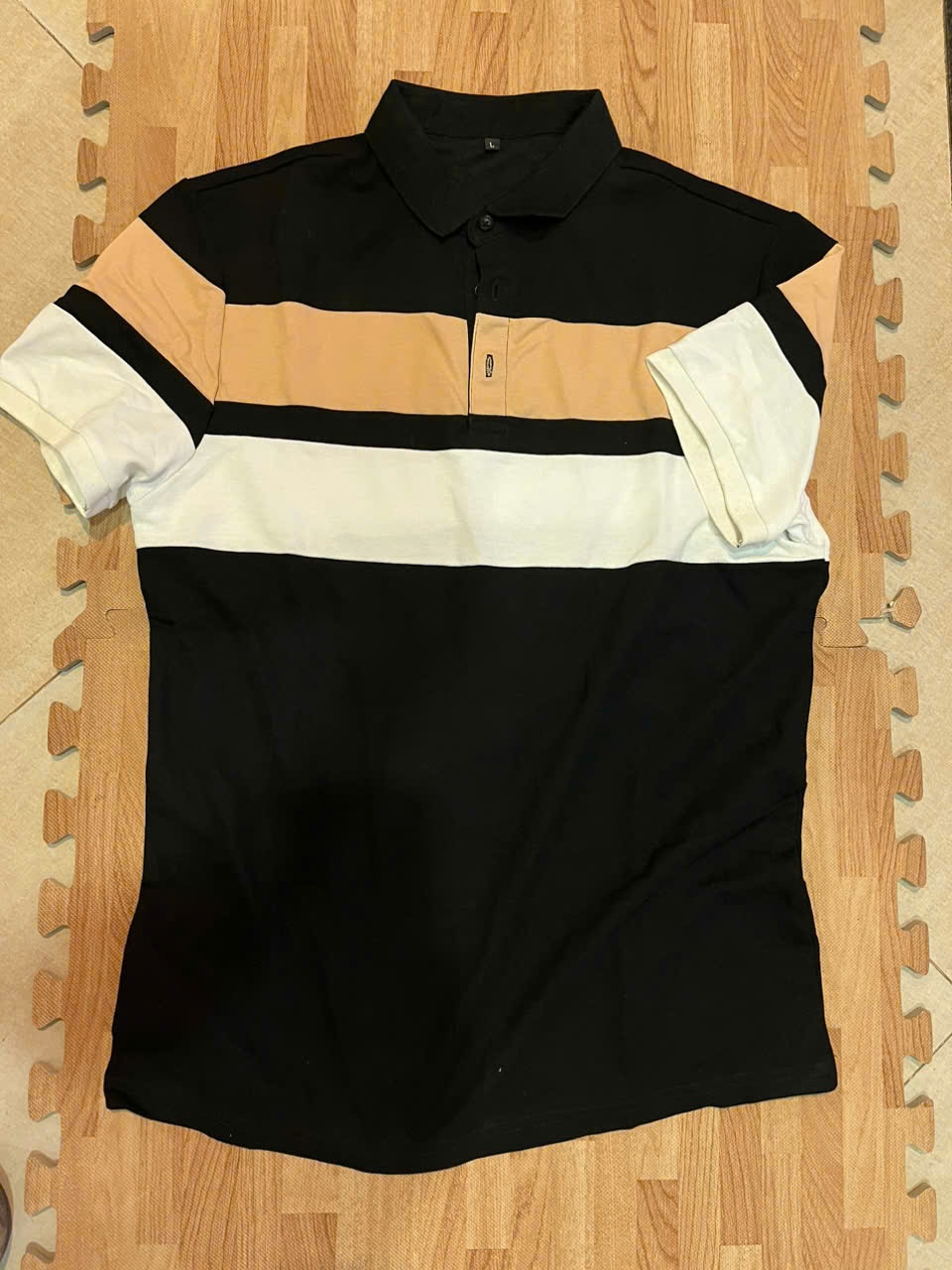 ÁO ĐEN KẺ TRẮNG NÂU
