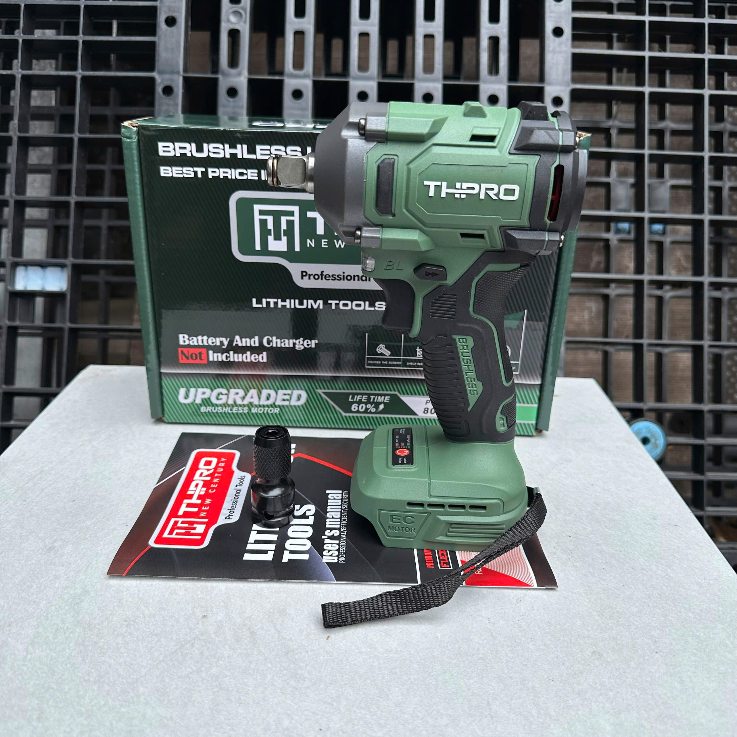 Máy Siết Bulong THPRO-TH636PRO,màu Xanh Lục Bảo,động cơ không chổi than ,lực đập 360N.m..Tặng đầu chuyển vít - thân máy