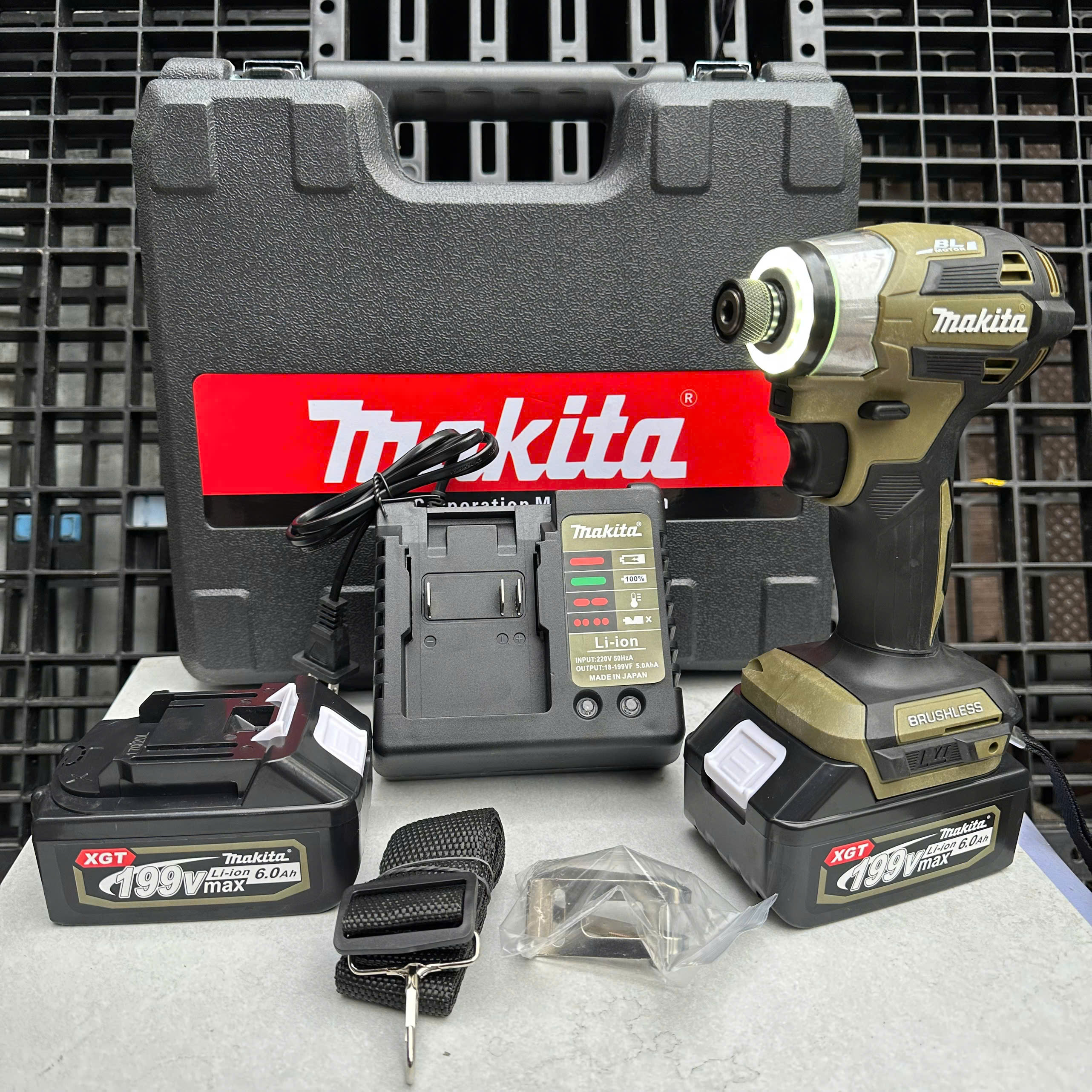 TD173 - sườn máy vặn vít Makita mới 100% - Made in Japan - máy 2pin 10cell