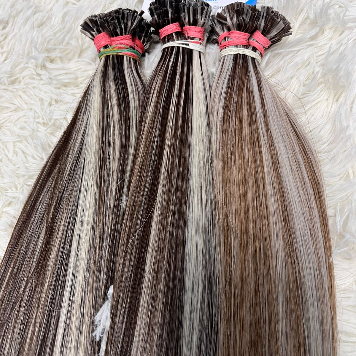 Keratin-Hair-Extensions-Everything-You-Should-Know-Pros-amp-Cons--1.png