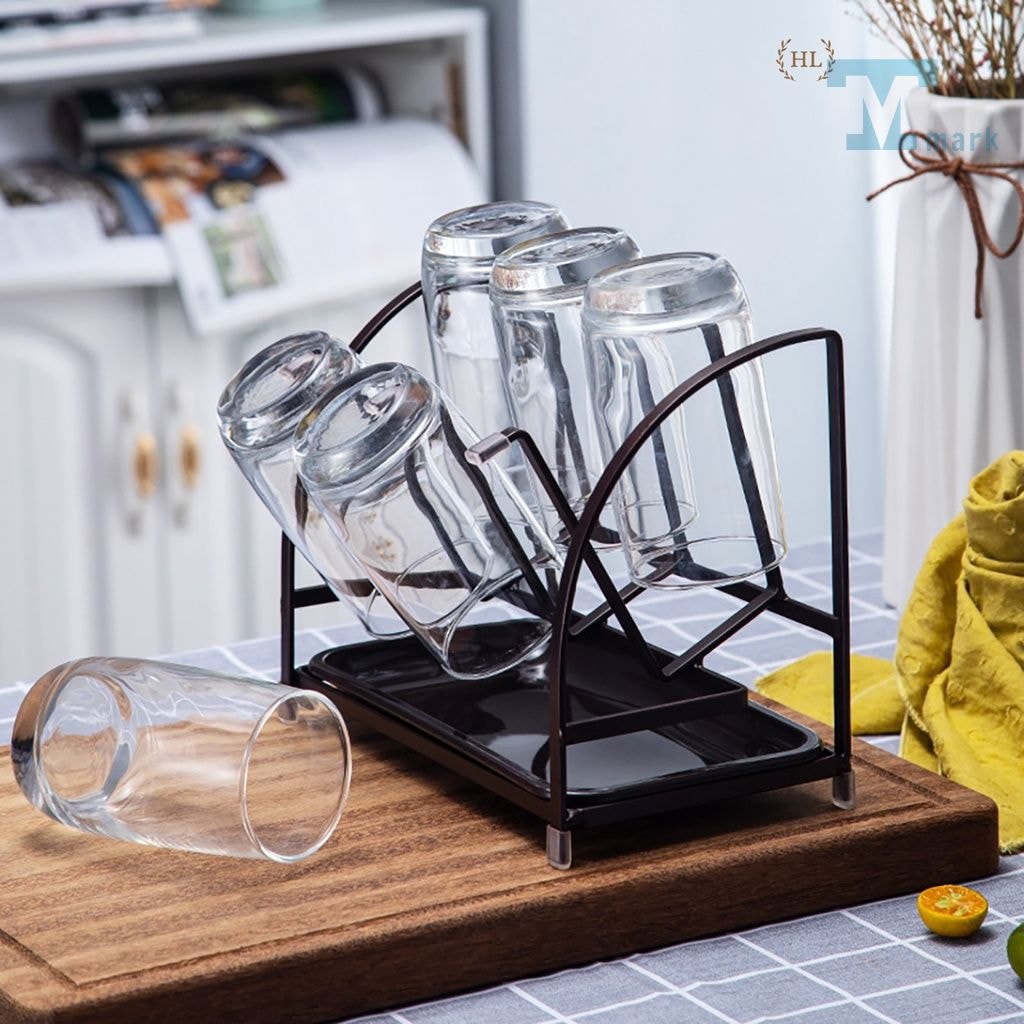 Giá úp cốc - Lợi ích và cách chọn cho không gian bàn ăn
